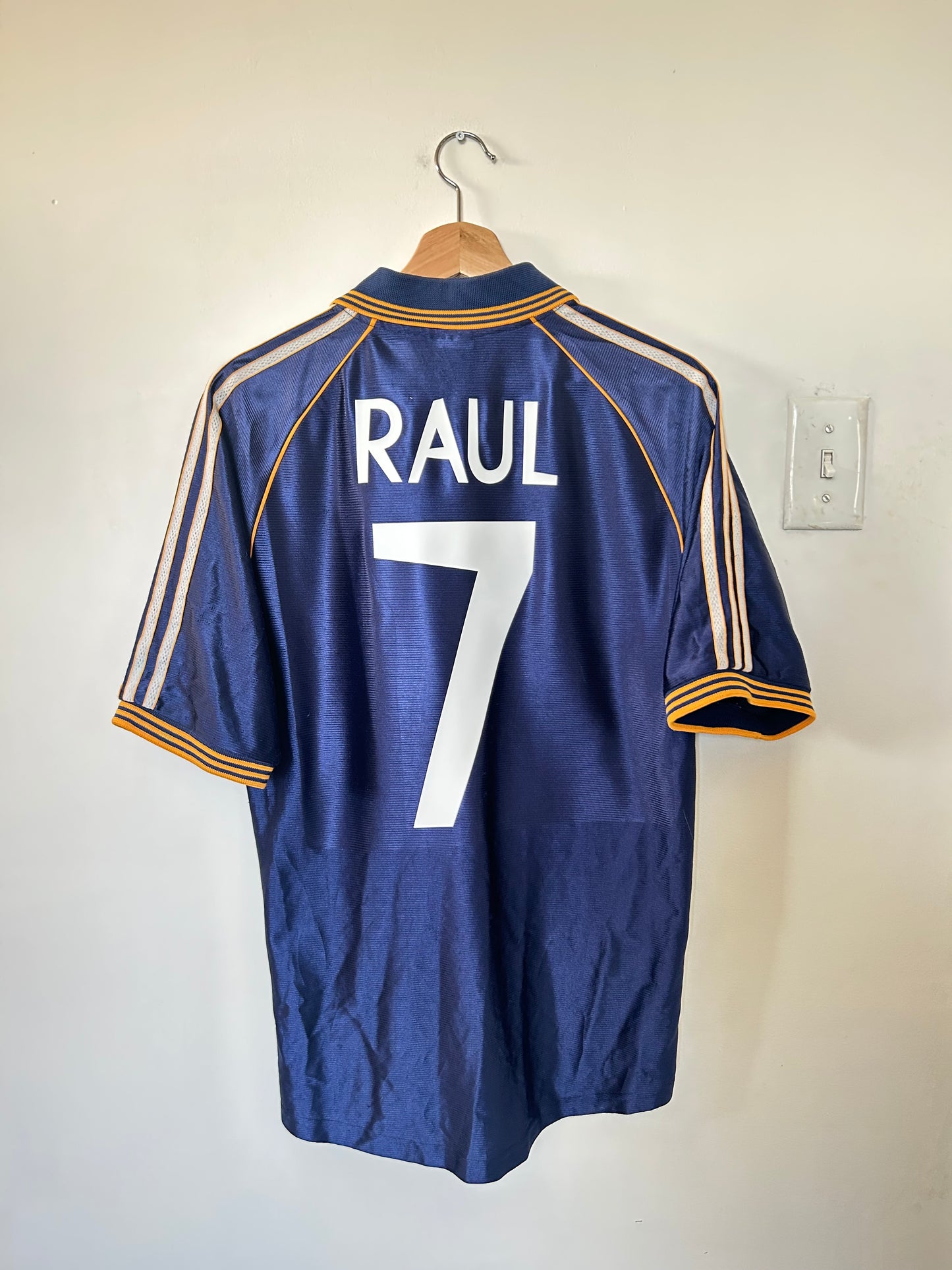 Real Madrid 1998-99 Third Shirt - Raul #7 - S