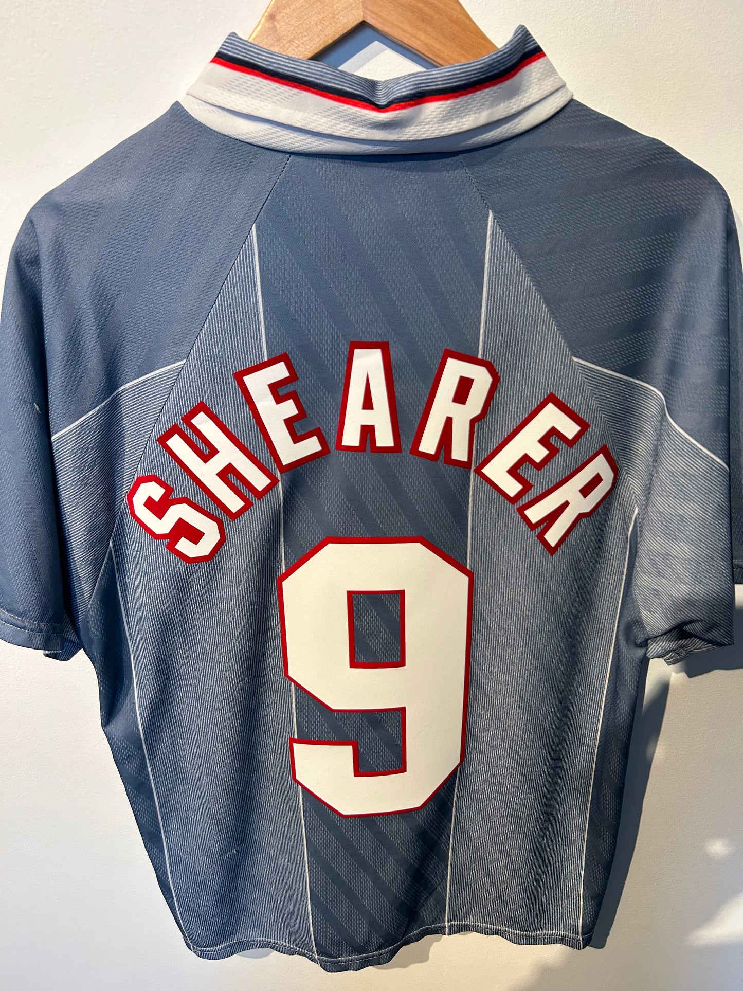 England 1996-97 Away Shirt - Shearer #9 - M