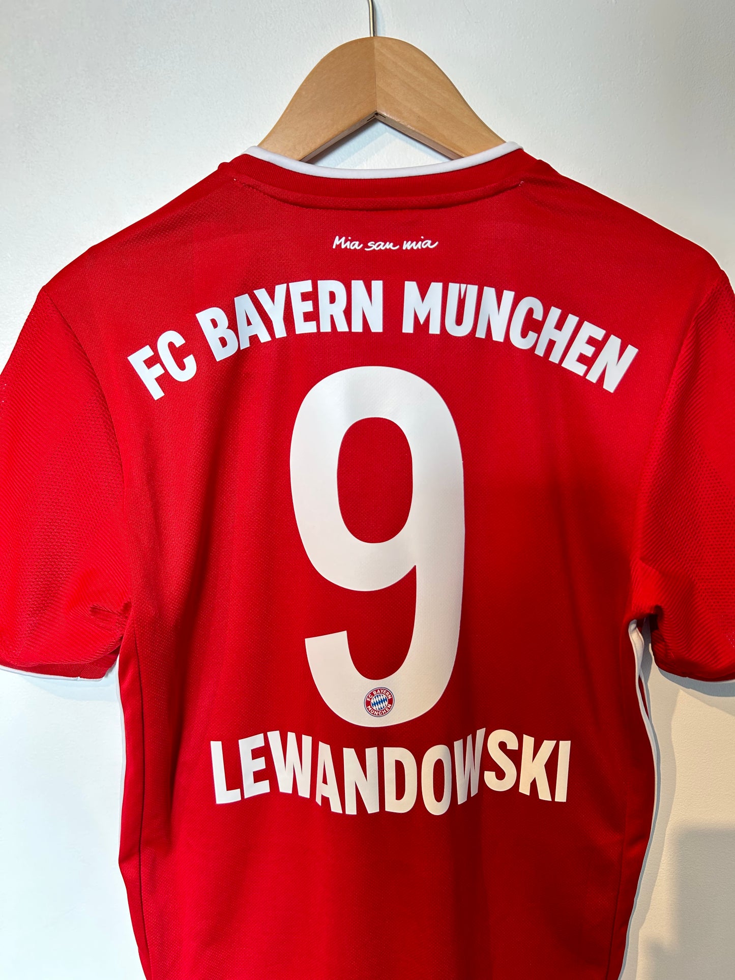Bayern 2020-21 Home Shirt - Lewandowski #9 - S