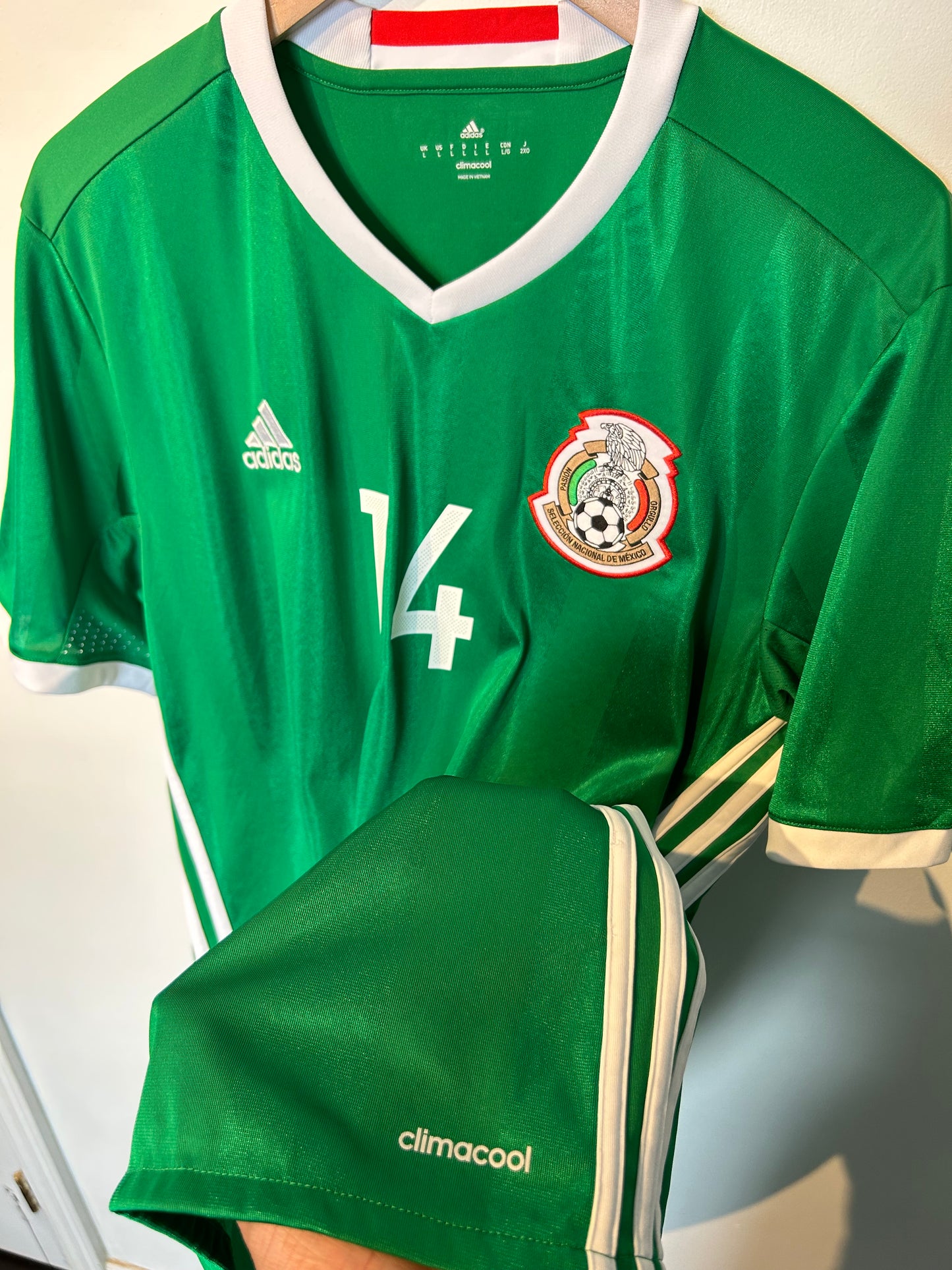 Mexico 2016-17 Home Shirt - Chicharito #14 - L