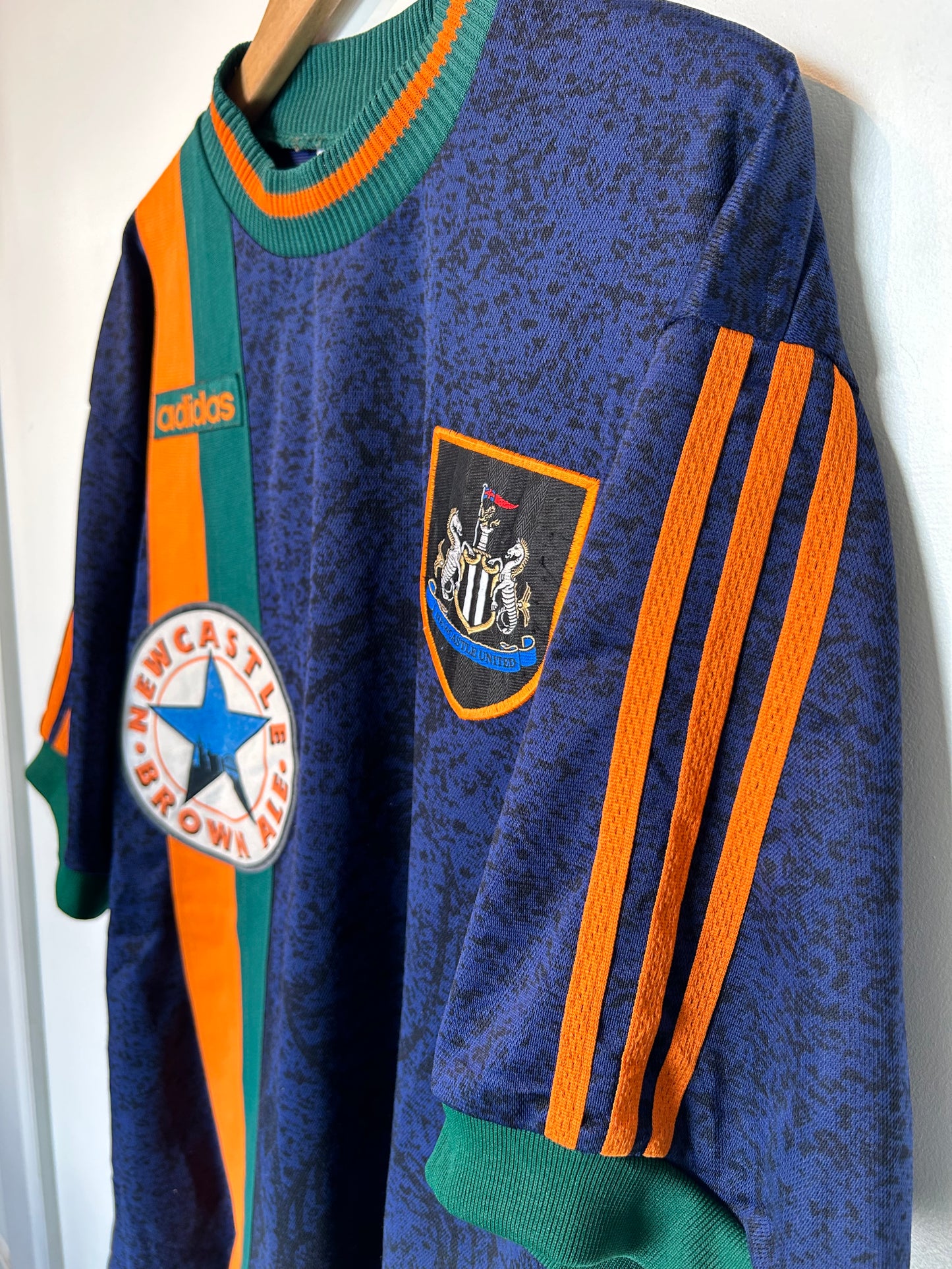 Newcastle 1997-98 Away Shirt - Shearer #9 - XL