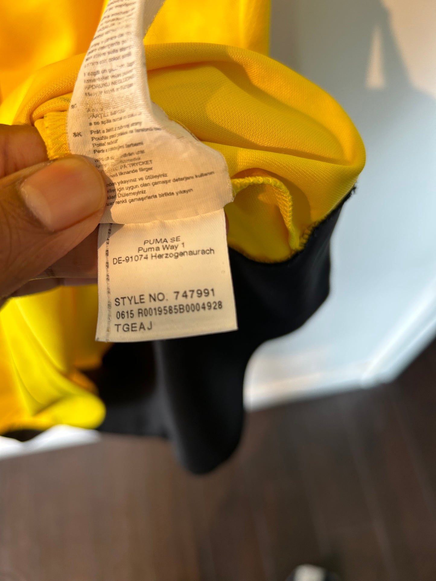 Borussia Dortmund 2015-16 Home Shirt - Reus #11 - XL