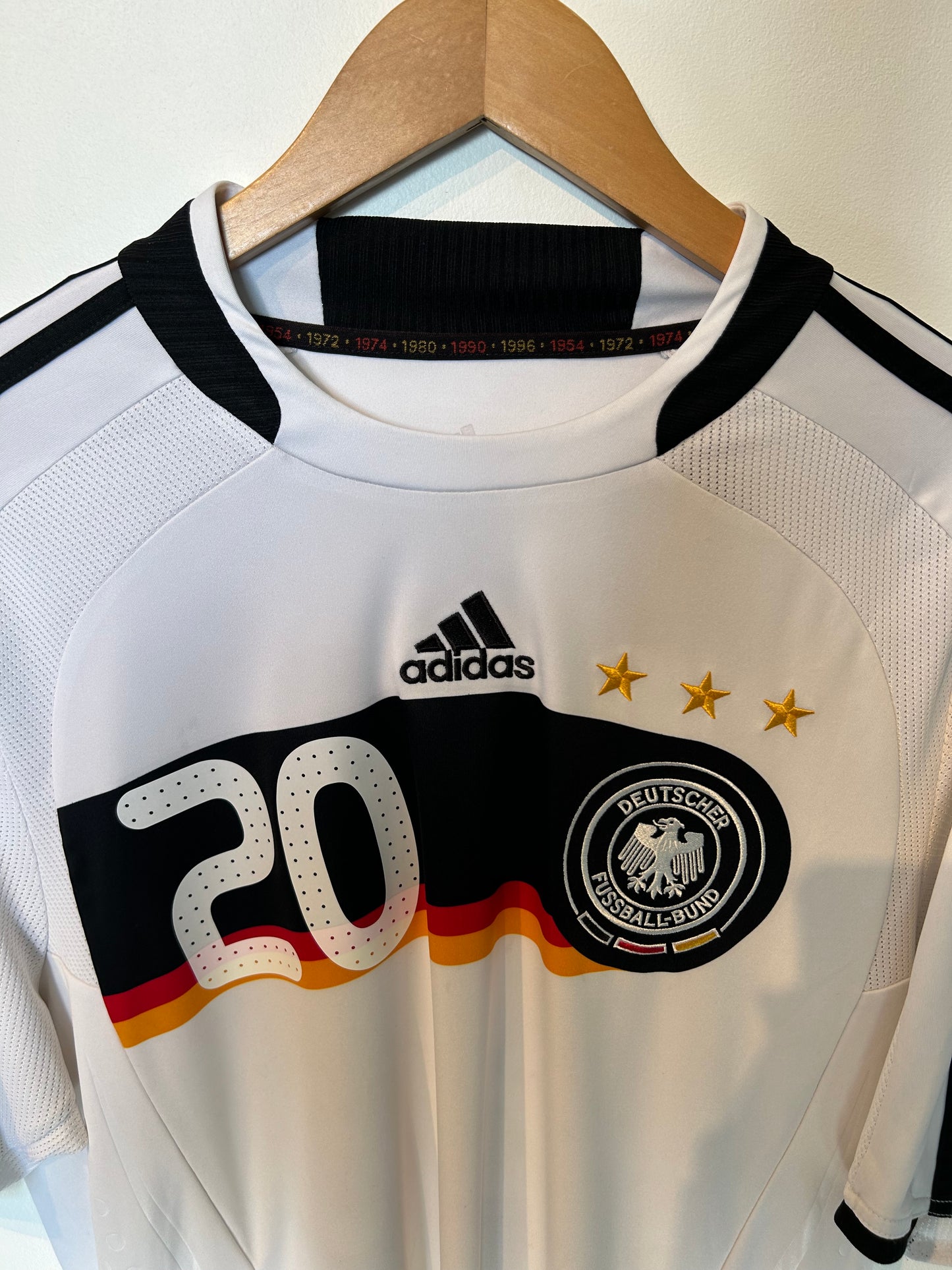 Germany 2008-09 Home Shirt - Podolski #20 - L