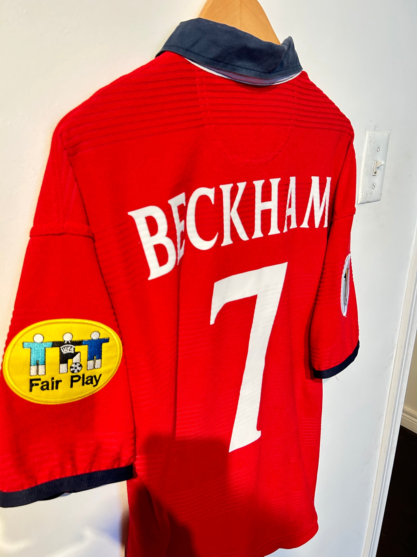 England 1999-01 Away Shirt - Beckham #7 - M