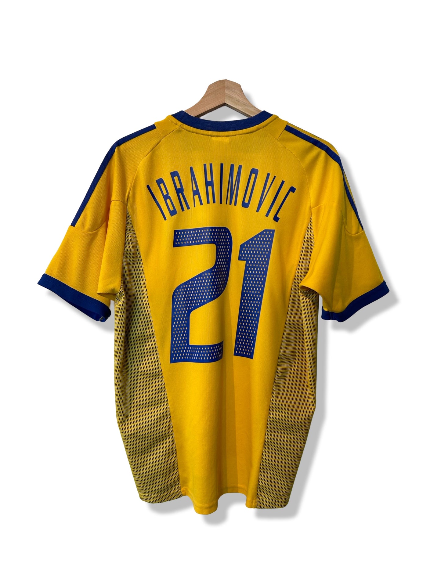 Sweden 2002-03 Home Shirt - Ibrahimović #21 - M
