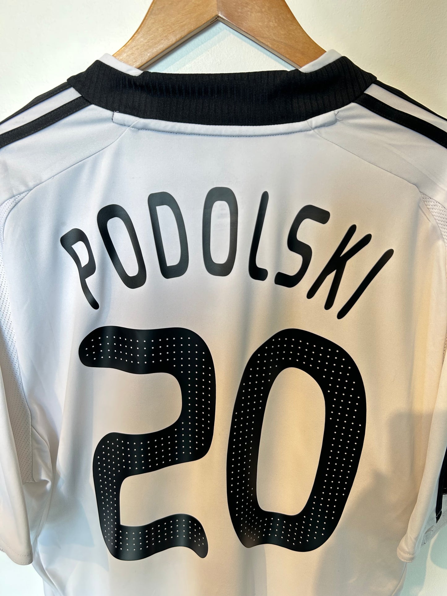 Germany 2008-09 Home Shirt - Podolski #20 - L