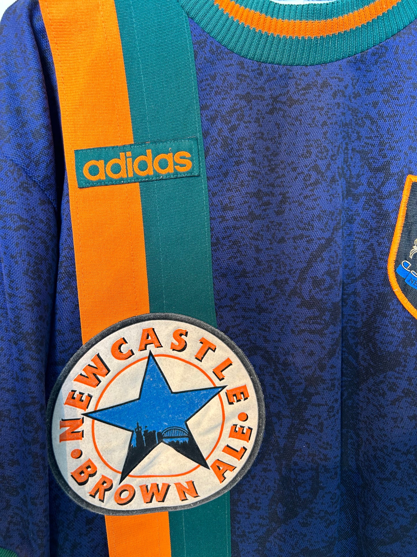 Newcastle 1997-98 Away Shirt - Shearer #9 - XL