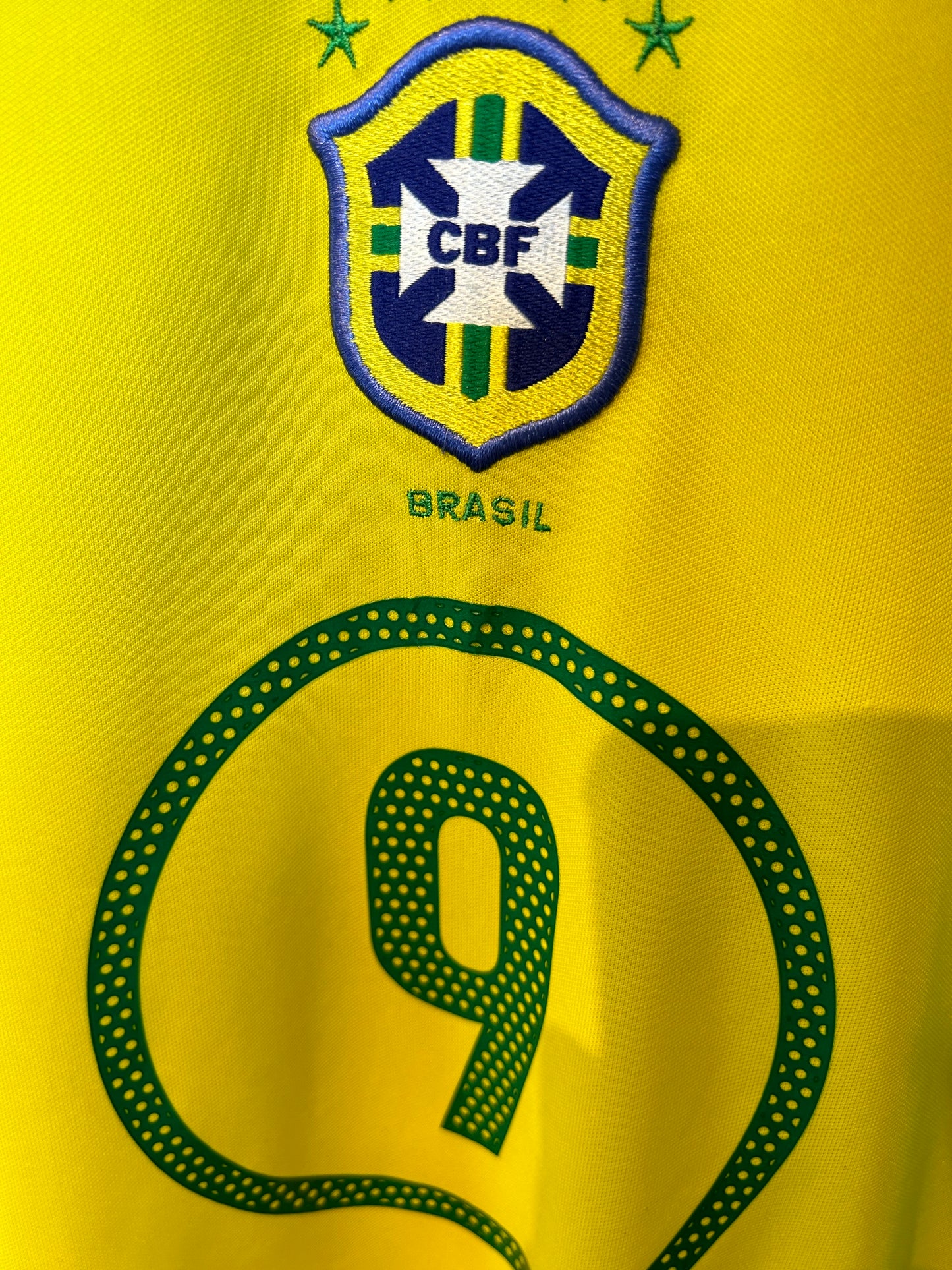 Brazil 2004-06 Home Shirt - Ronaldo #9 - S/M