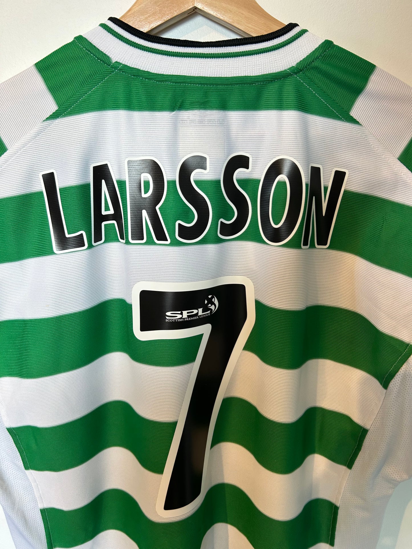 Celtic 2001-03 Home Shirt - Larsson #7 - L