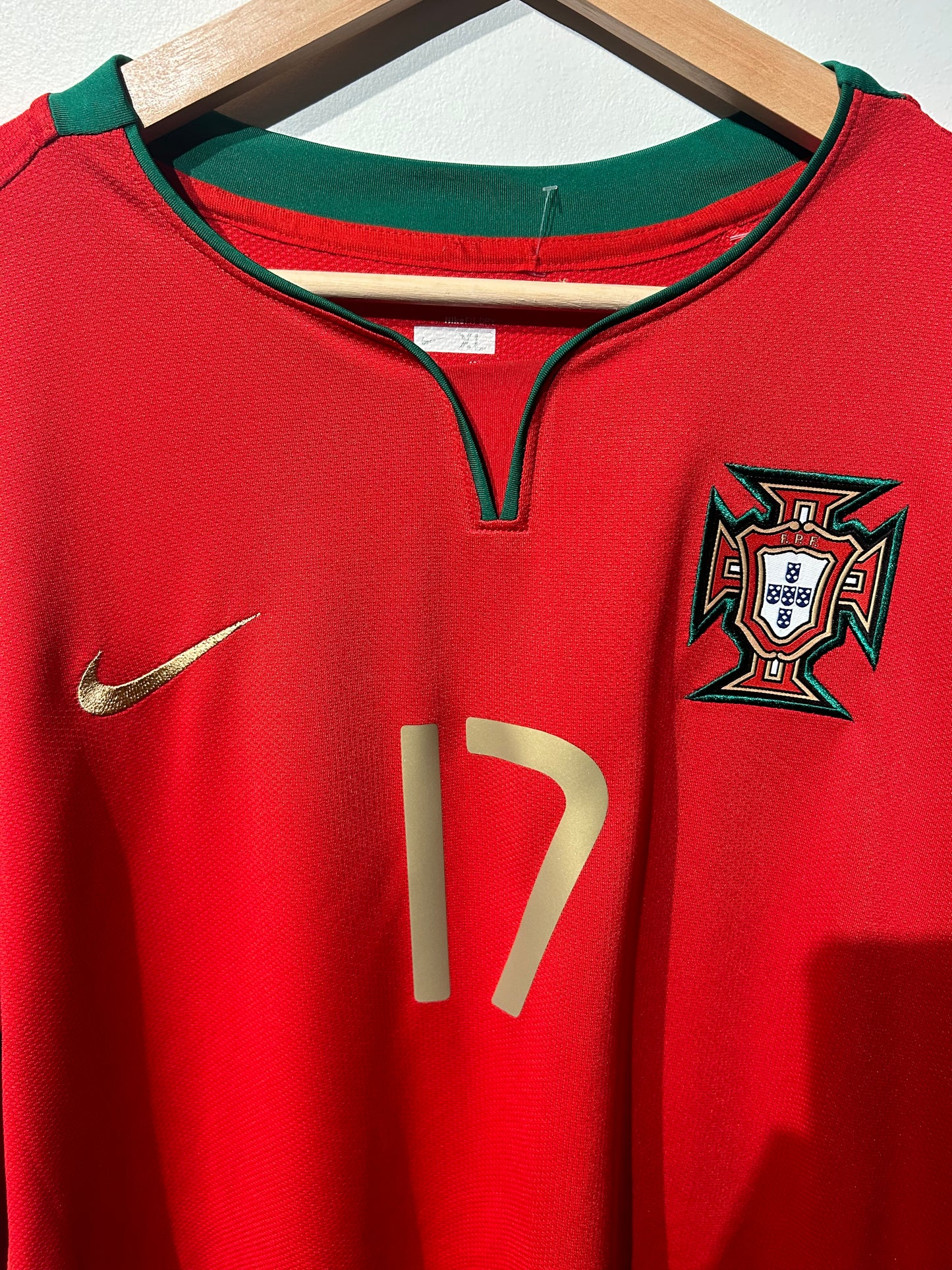 Portugal 2008 Home Shirt - Quaresma #17 - XL