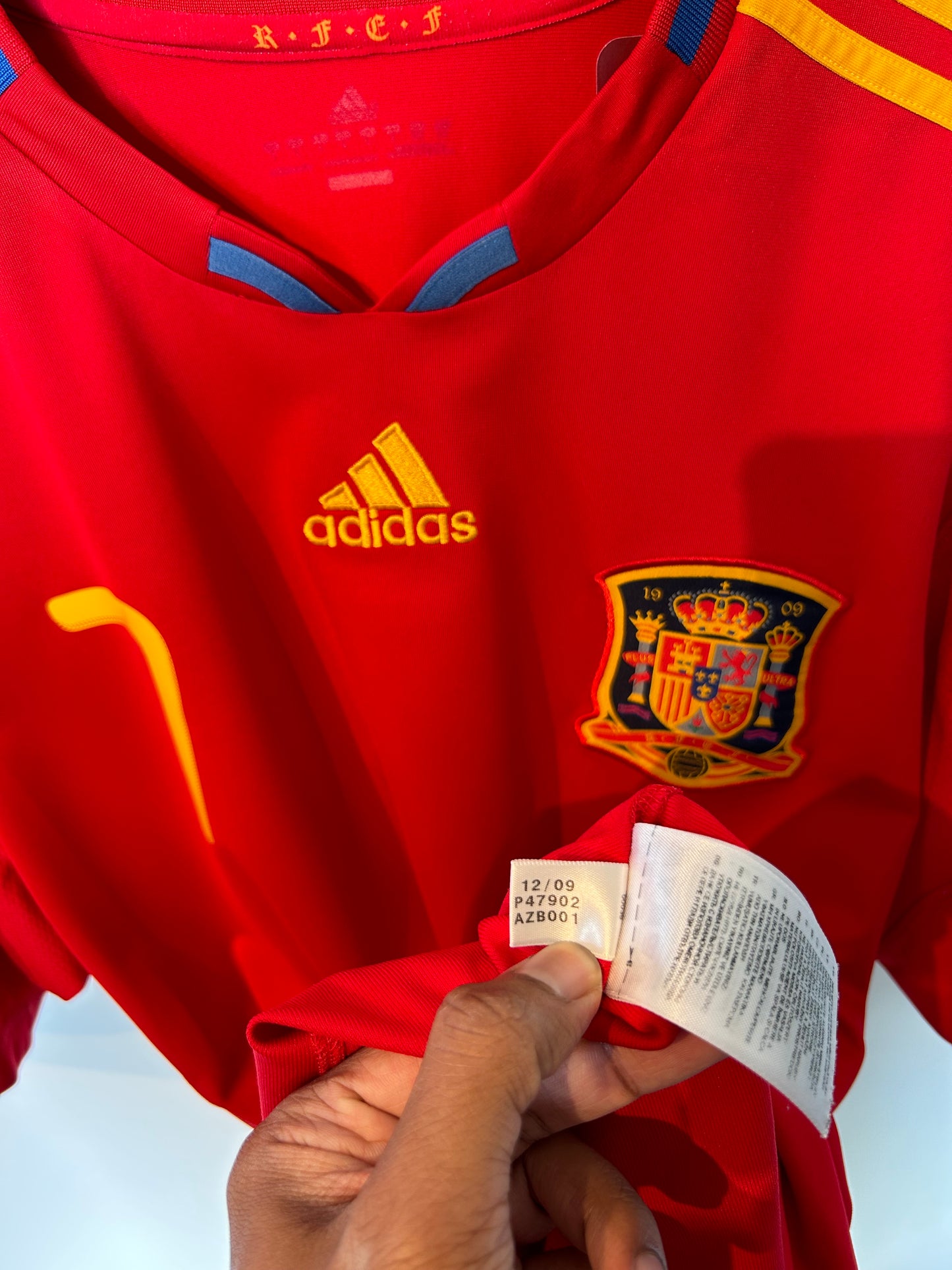 Spain 2009-10 Home Shirt - David Villa #7 - L