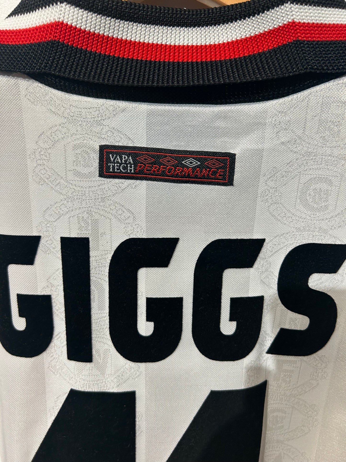 Manchester United 1998-99 Away Shirt - Giggs #11 - M