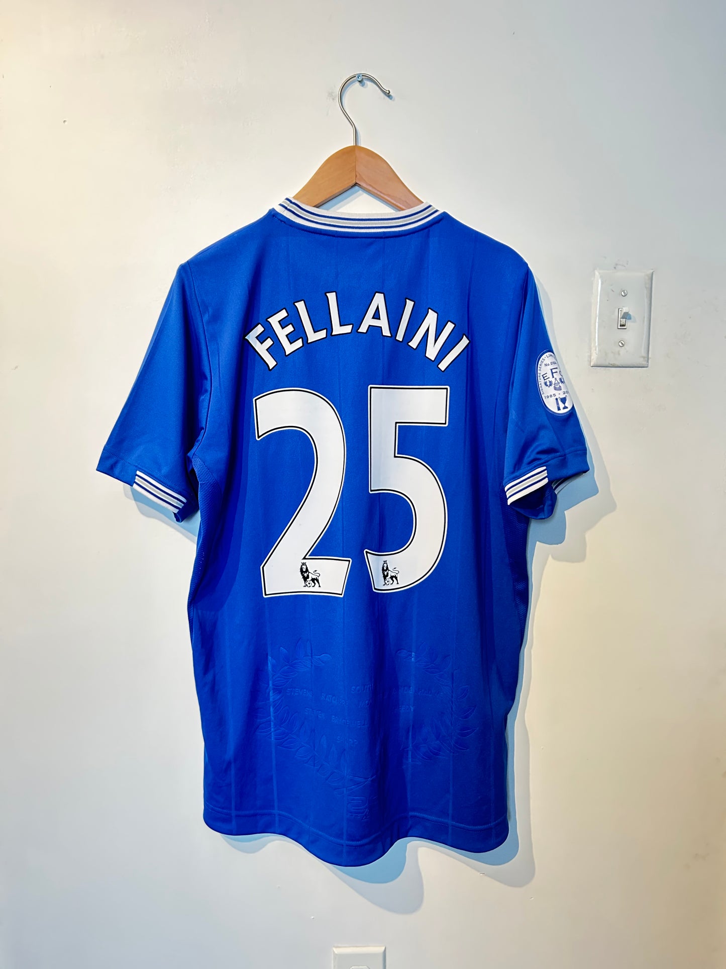 Everton 2009-10 Home Shirt - Fellaini #25 - M