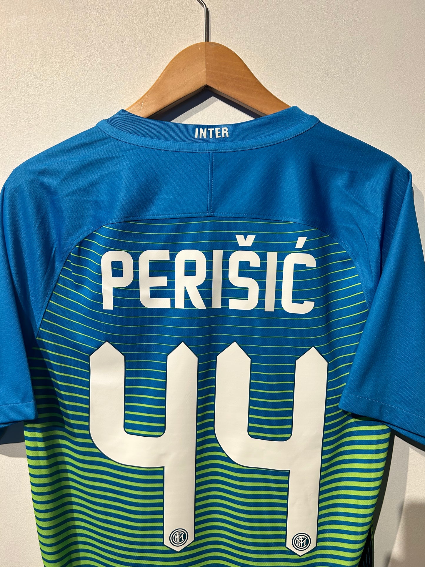 Inter Milan 2016-17 Third Shirt - Perišić #44 - S