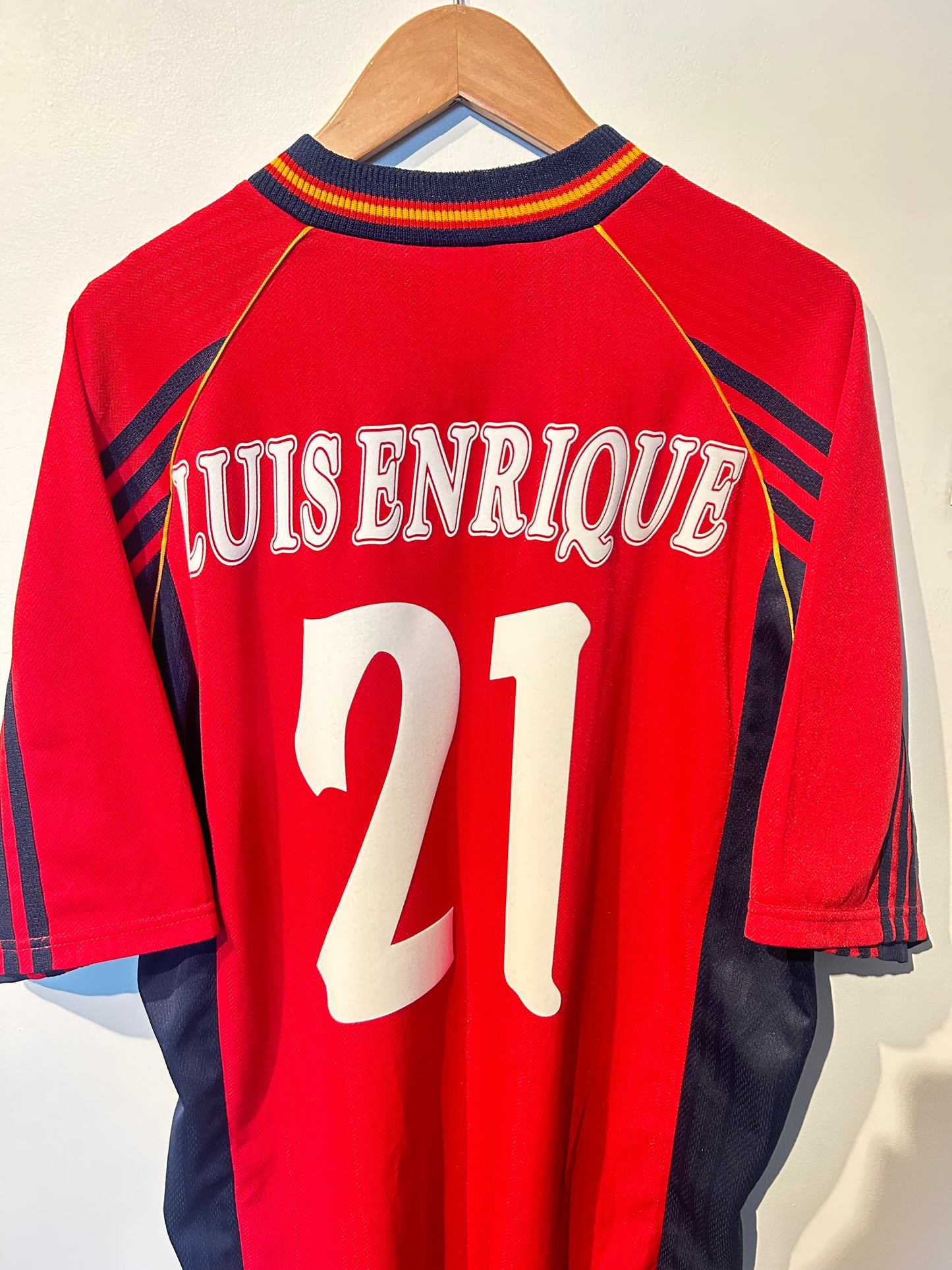 Spain 1998-99 Home Shirt - Enrique #21 - L