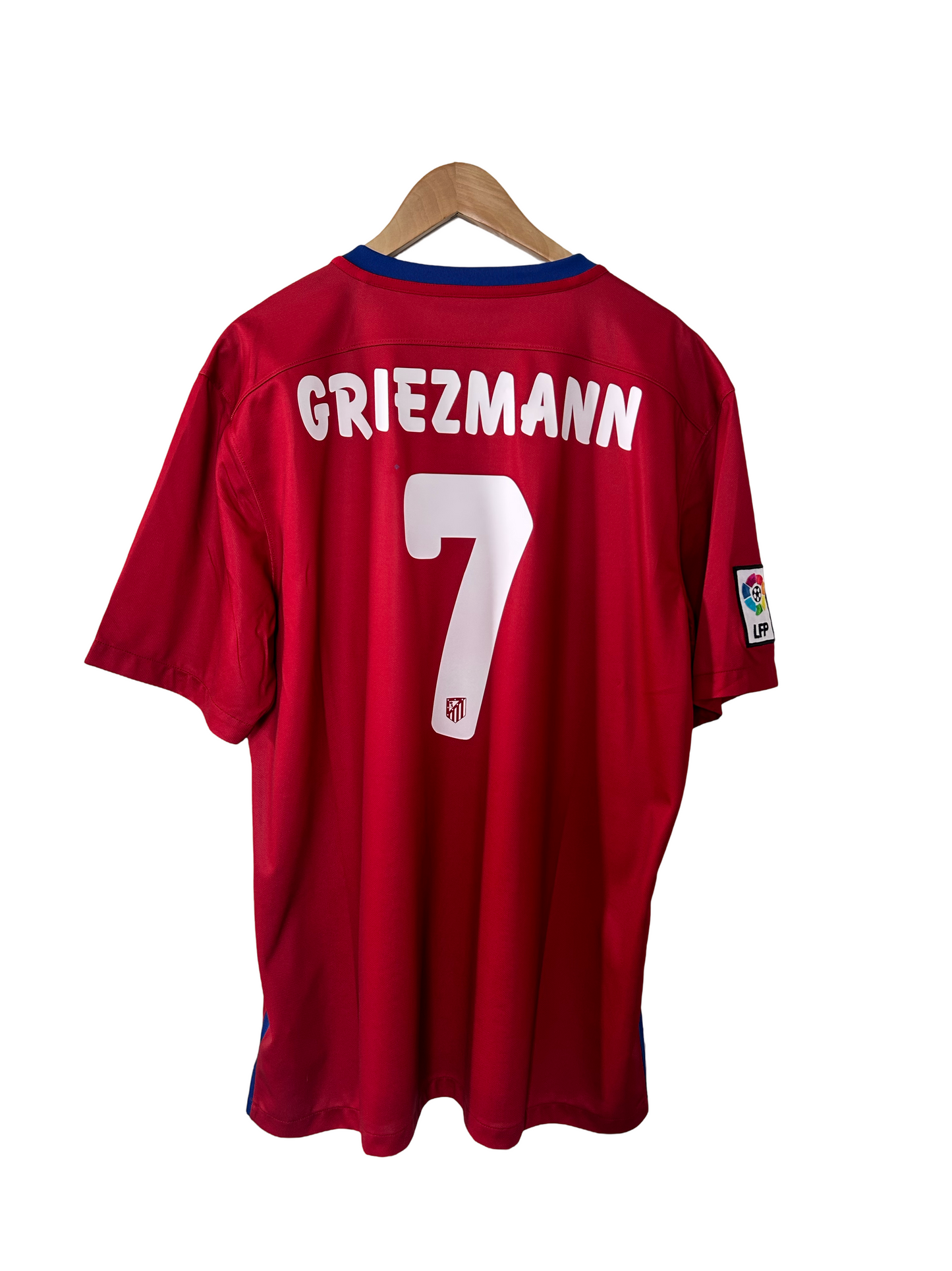 Atletico Madrid 2015-16 Home Shirt, #7 Antoine Griezmann - XL