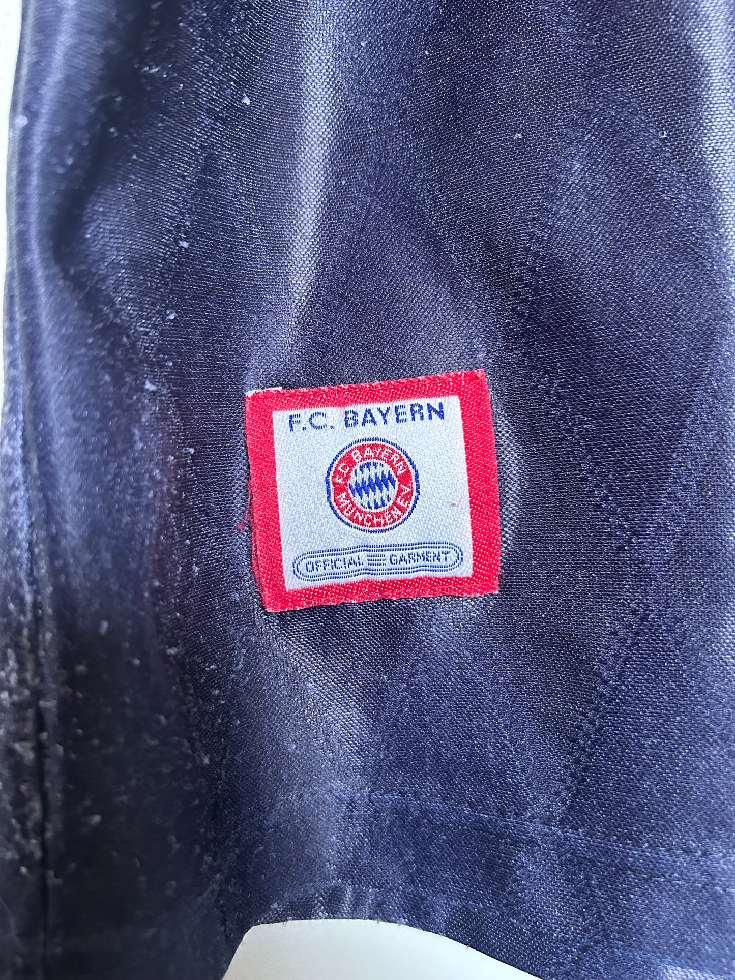 Bayern Munich 1997-99 Home Shirt - L
