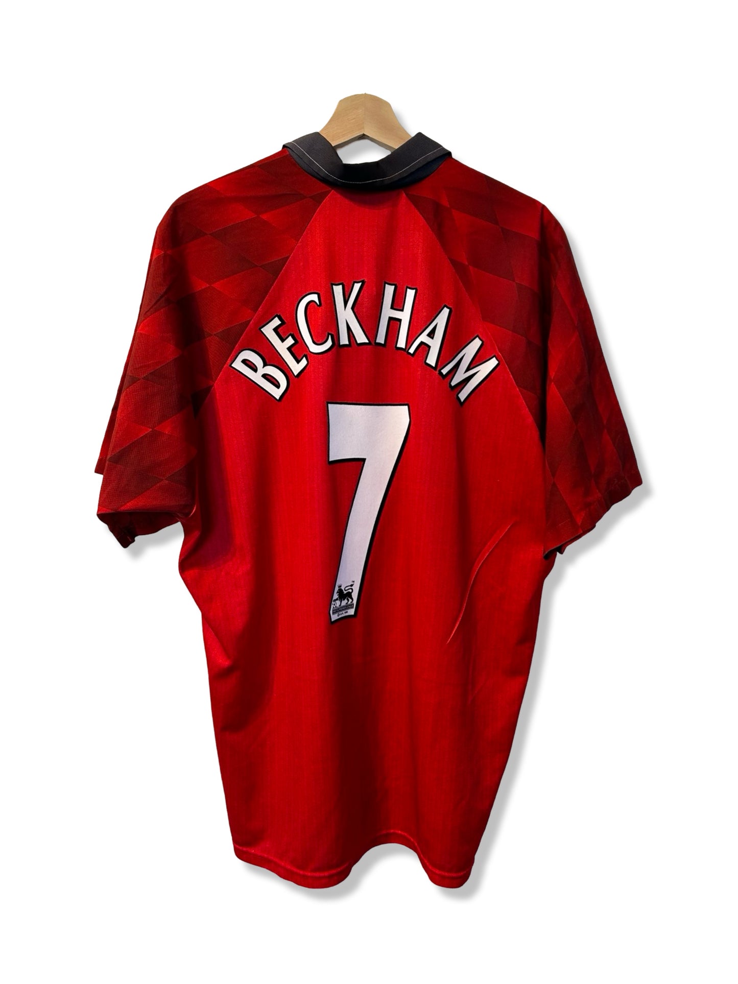 Manchester United 1997-98 Home Shirt, #7 David Beckham - XL