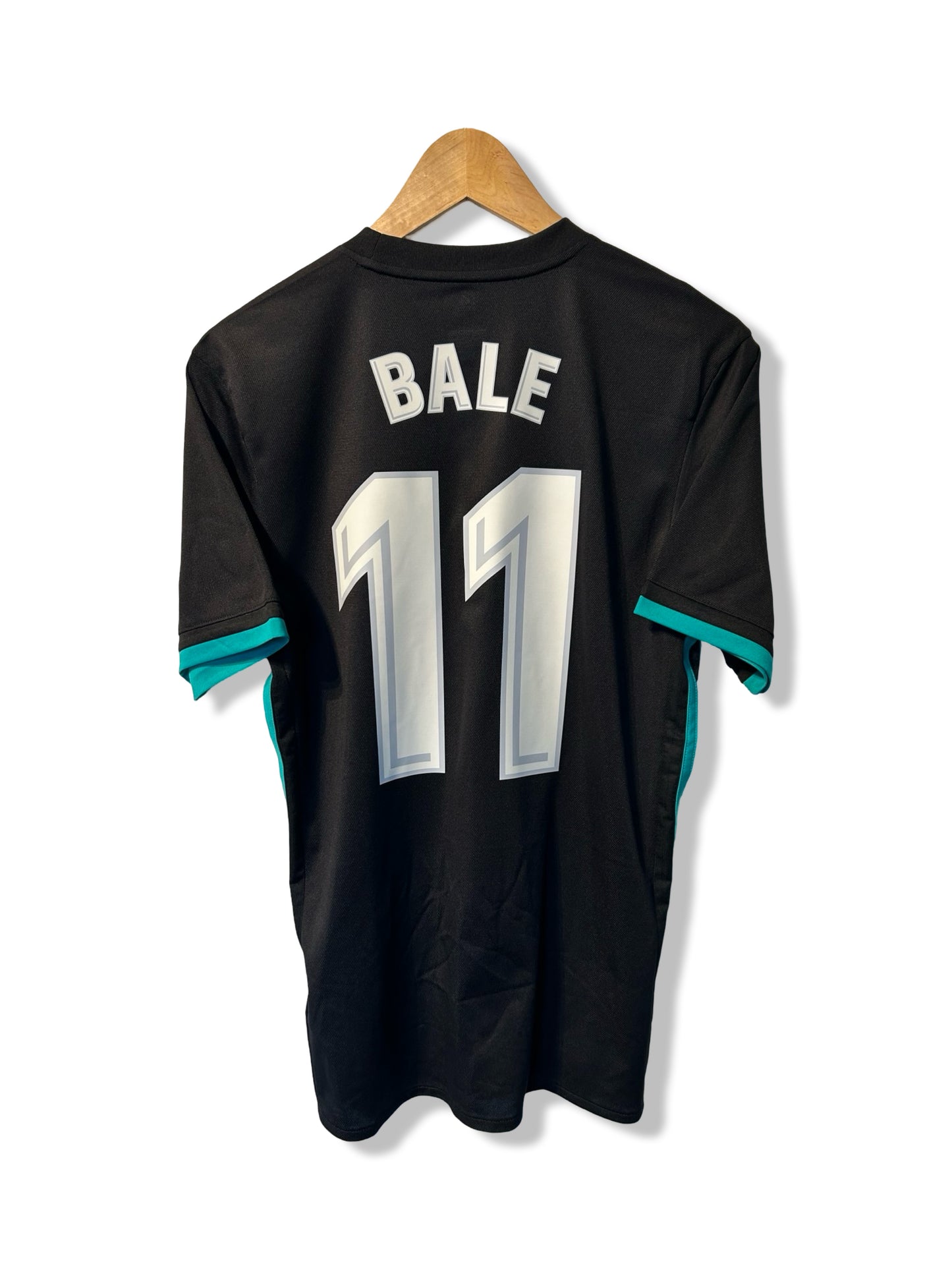 Real Madrid CF 2017-18 Away Shirt, #11 Gareth Bale - S