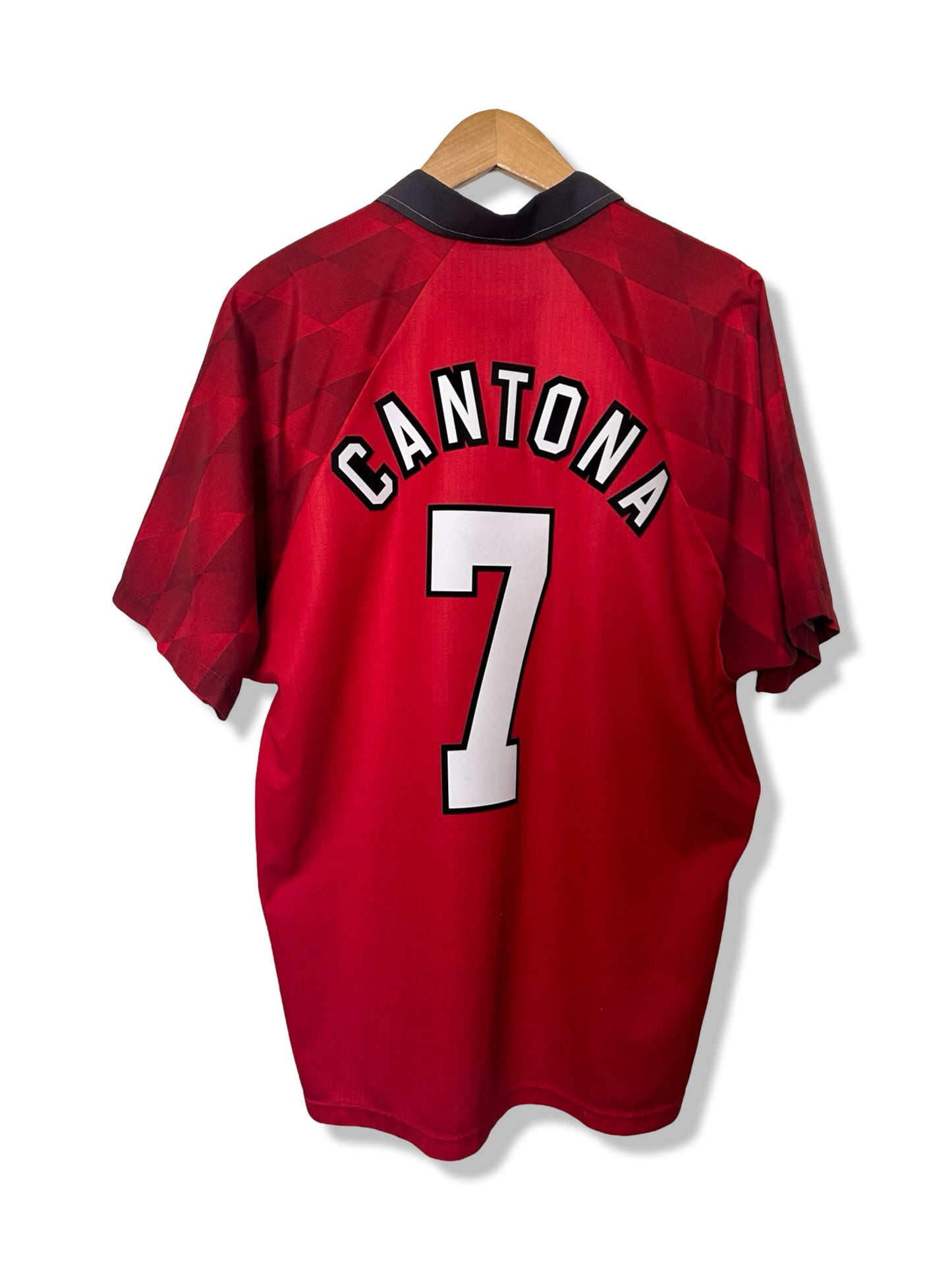 Manchester United 1996-97 Home Shirt, #7 Eric Cantona - L