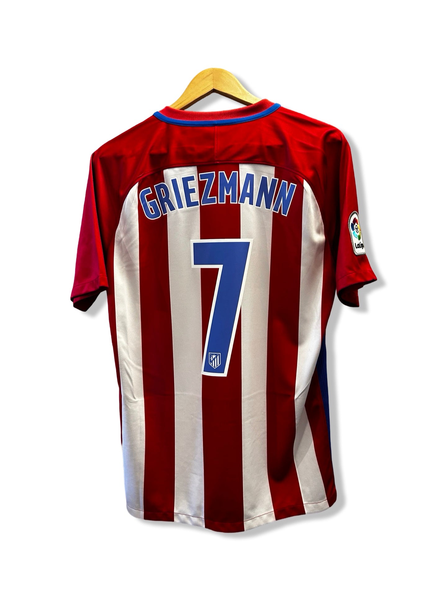 Athletico Madrid 2016-17 Home Shirt, #7 Antoine Griezmann - M