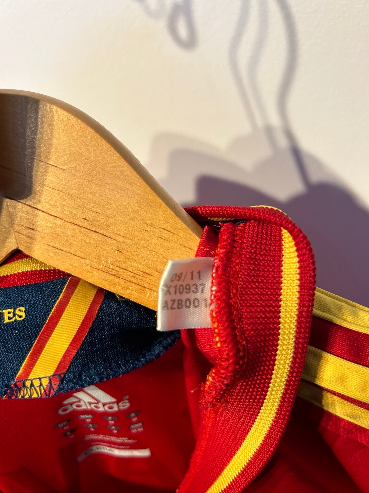 Spain National Team 2012 Home Shirt, #8 Xavi - M