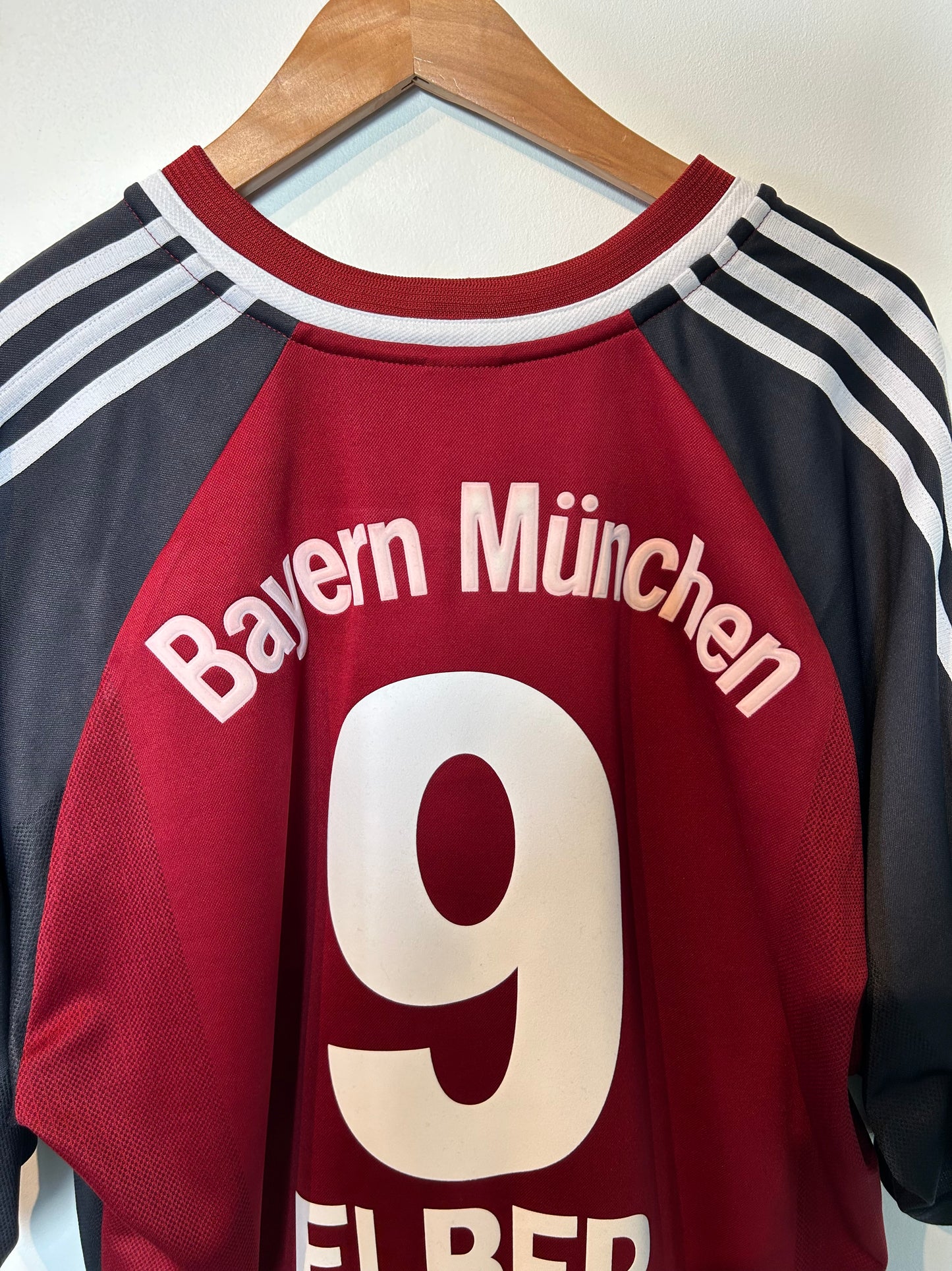 Bayern Munich 2001-02 Home Shirt - Elber #9 - XL