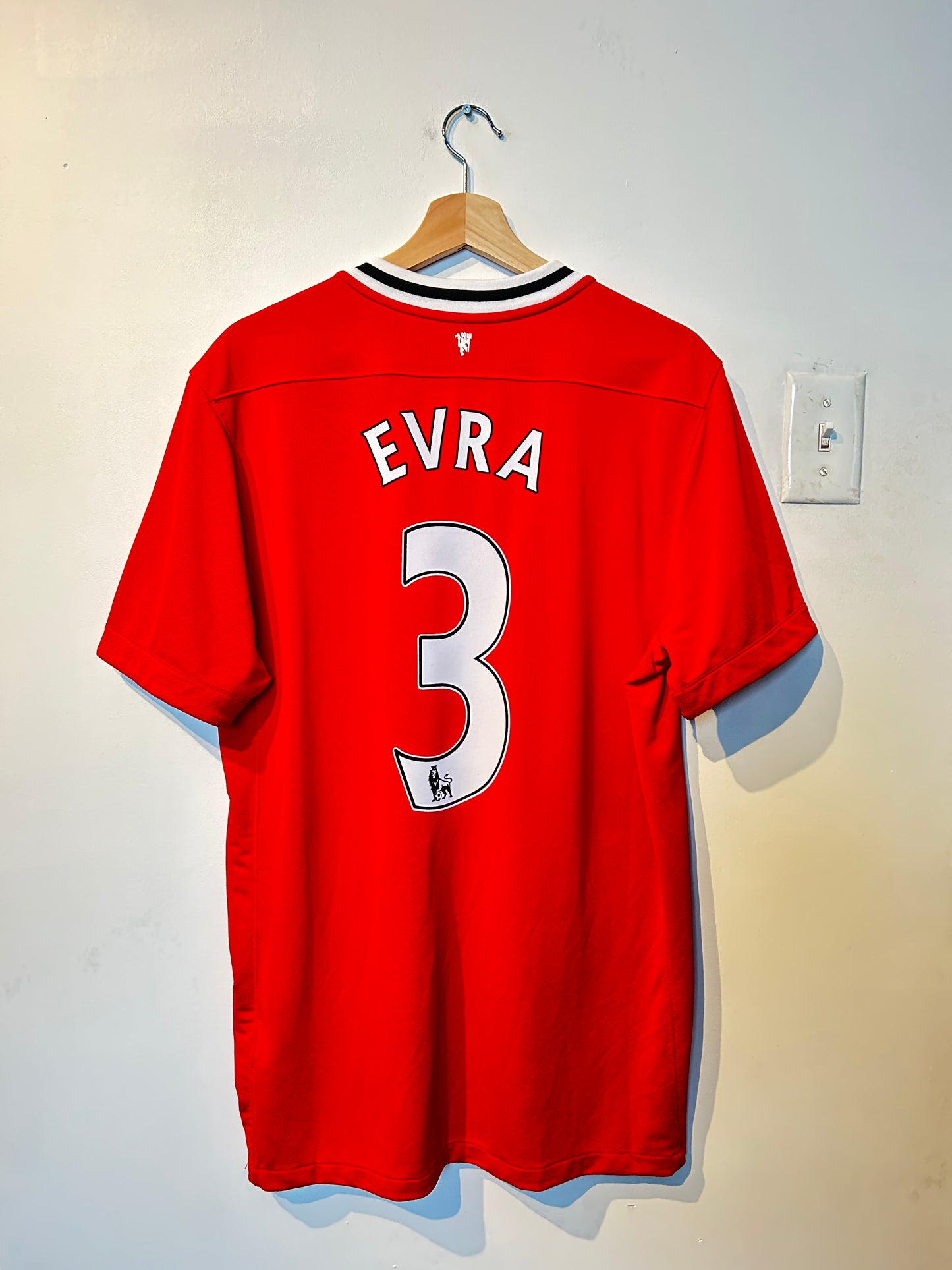 Manchester United 2011-12 Home Shirt - Evra #3 - L