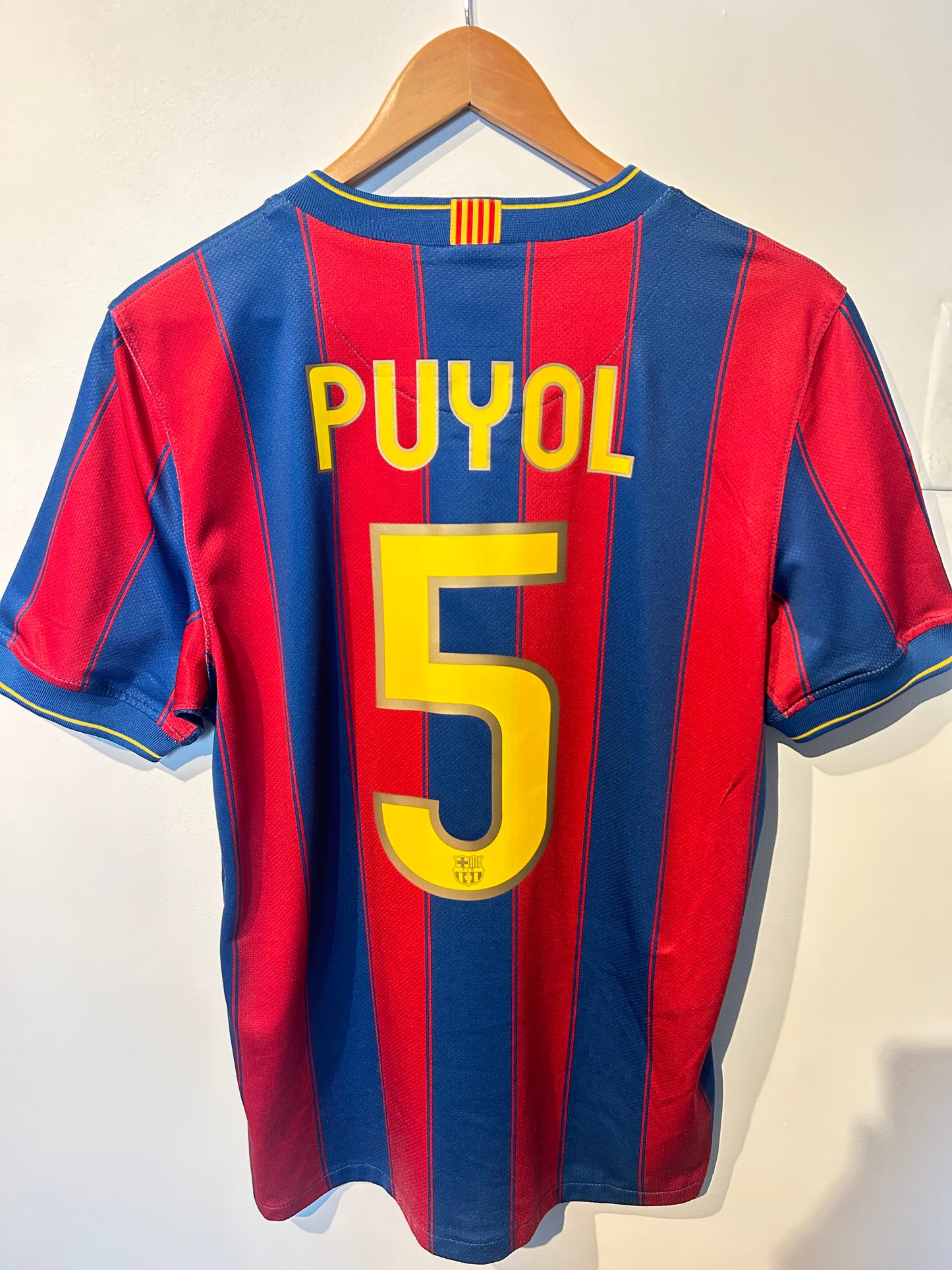 Barcelona 2009-10 Home Shirt - Puyol #5 - S
