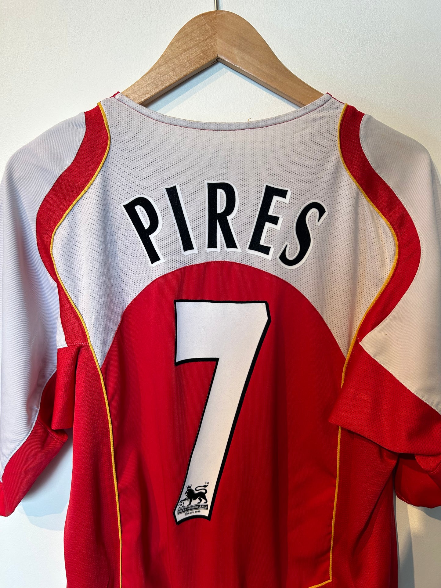 Arsenal 2004-05 Home Shirt - Pires #7 - L