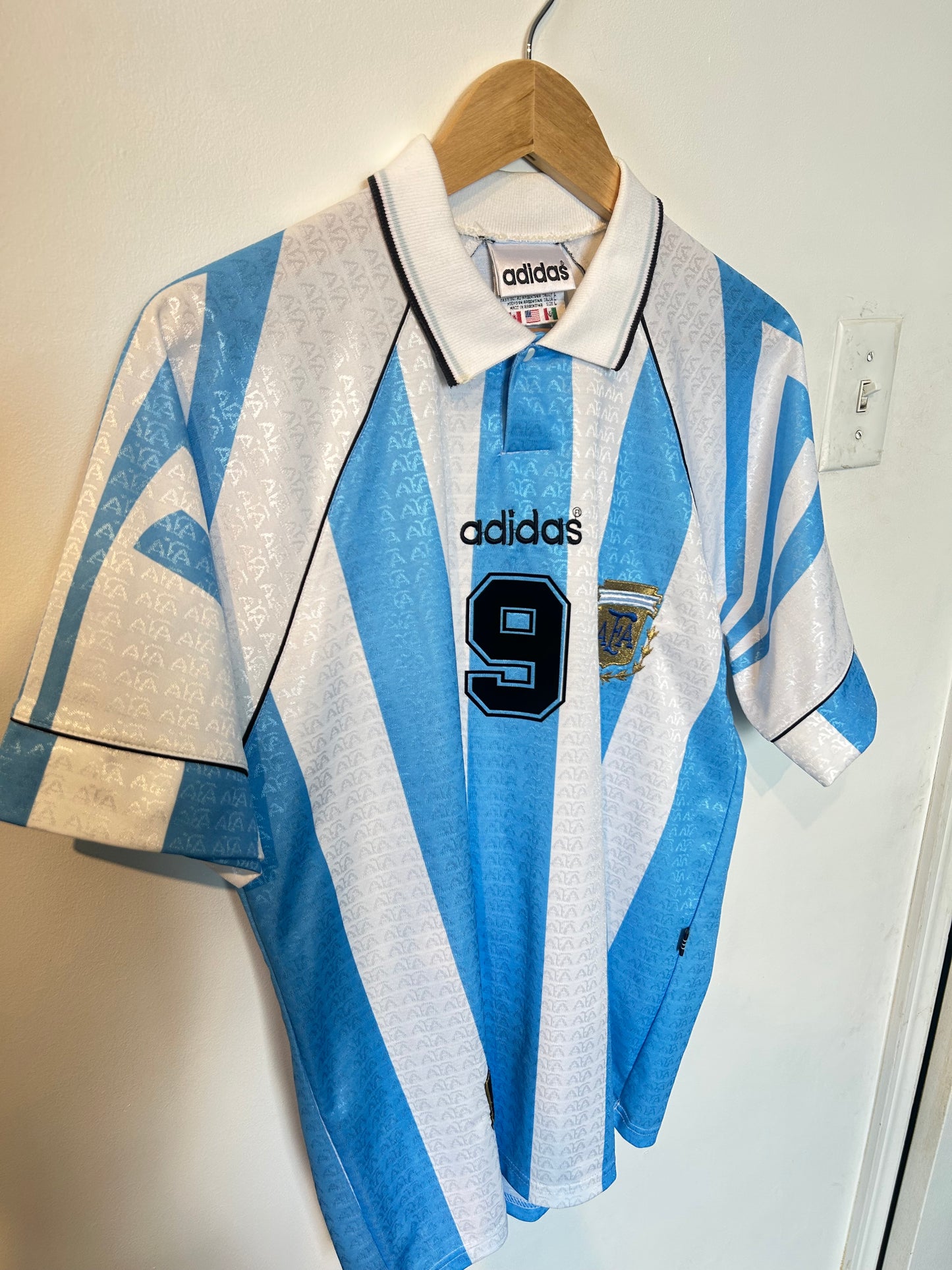 Argentina 1996-98 Home Shirt - Batistuta #9 - L
