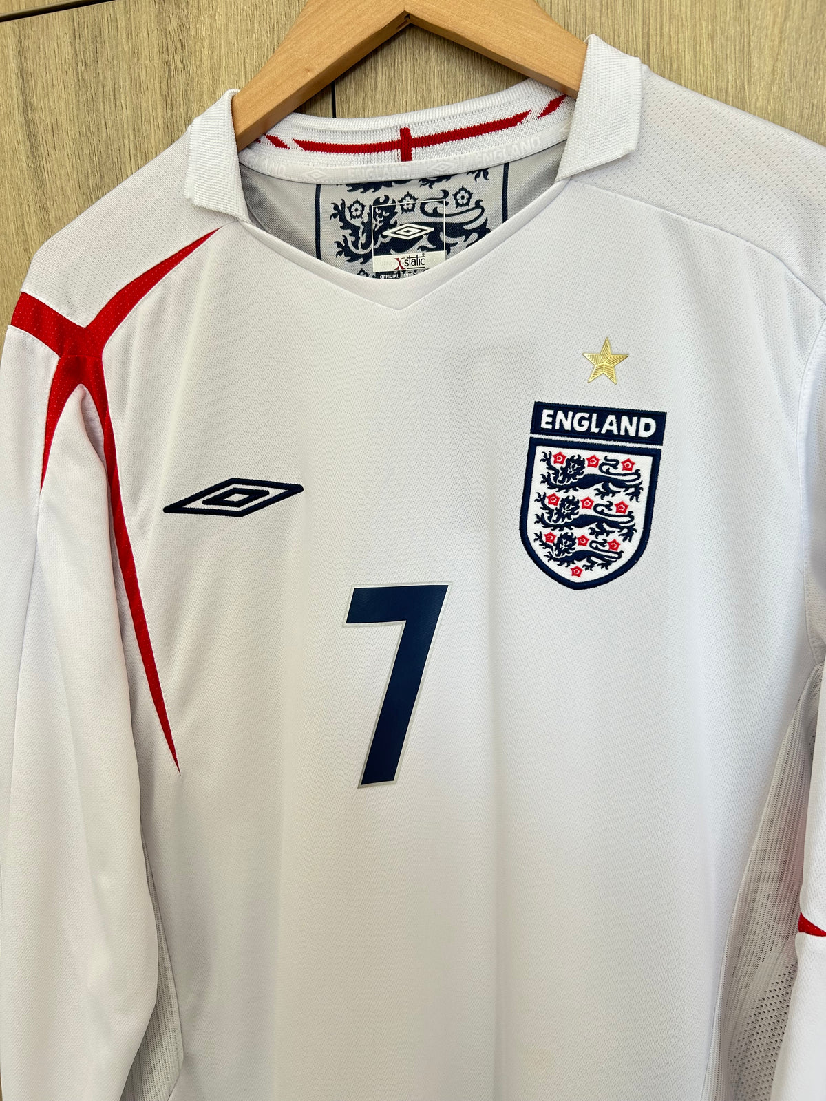 England 2005-07 Home Shirt L/S - Beckham #7 - L