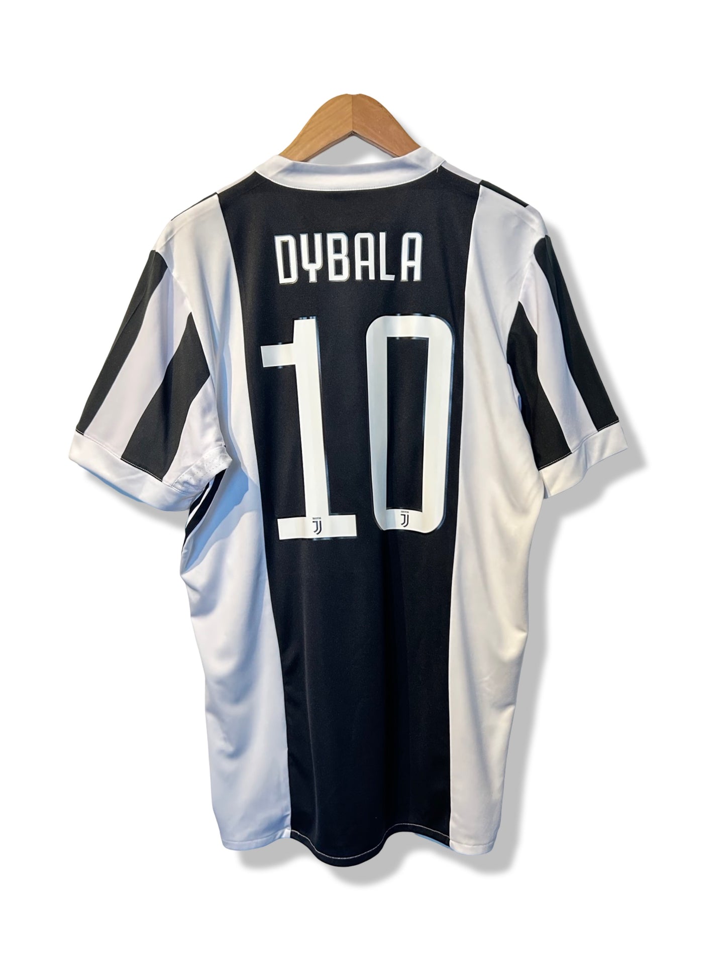 Juventus 2017-18 Home Shirt - Dybala #10 - L