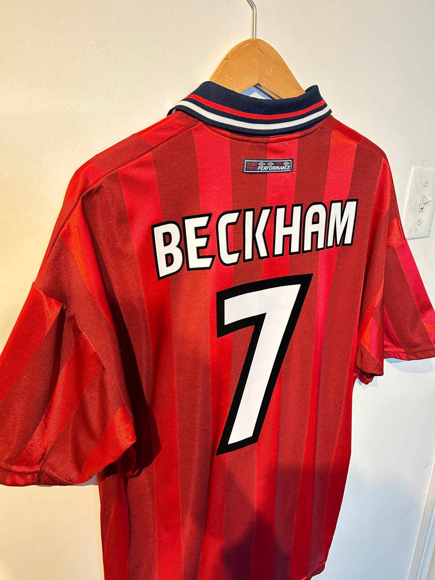 England 1997-99 Away Shirt - Beckham #7 - L