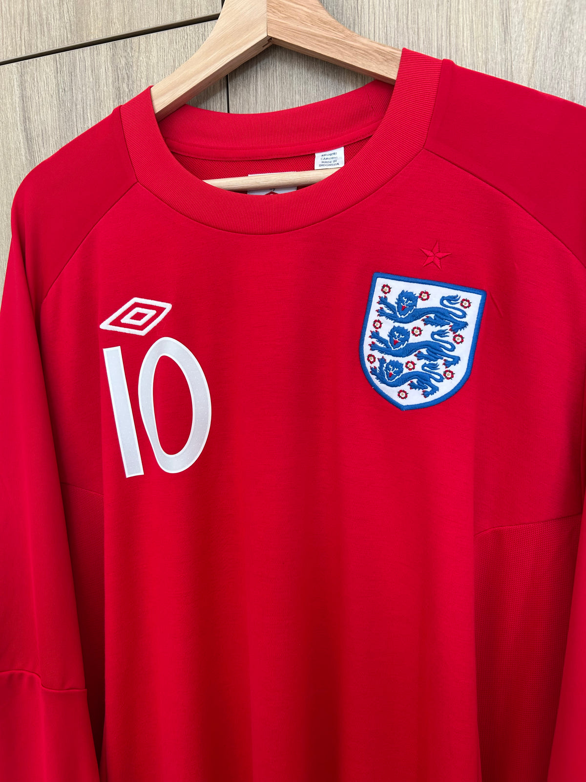 England 2010-11 Away Shirt L/S - Rooney #10 - L