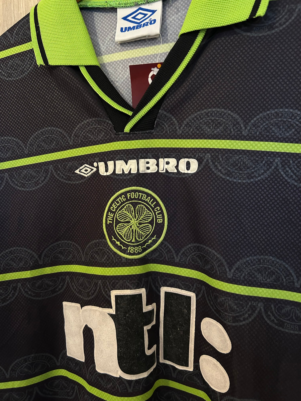 Celtic 1999-00 Away Shirt - Larsson #7 - L