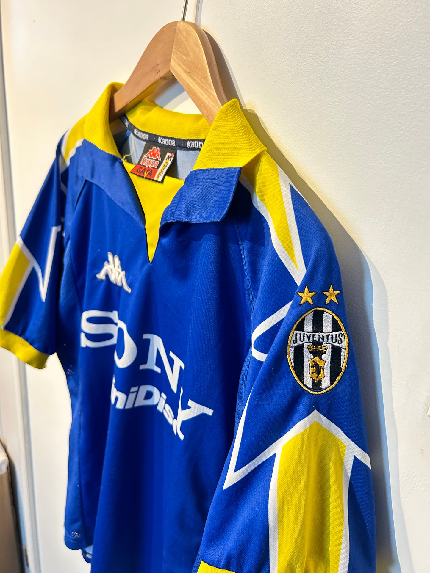 Juventus 1996-97 Away Shirt - Zidane #21 - M