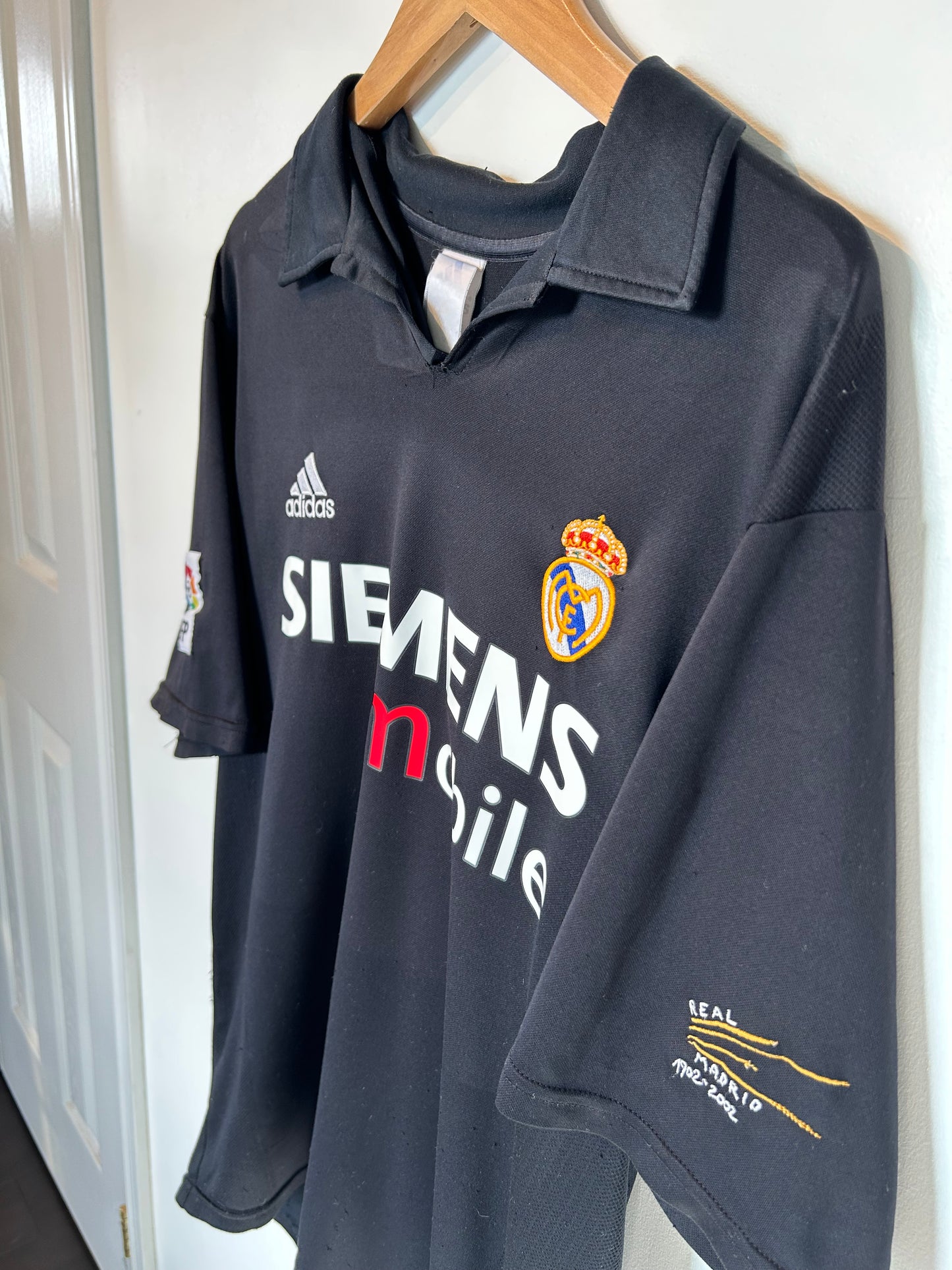 Real Madrid 2002-03 Away Shirt - Ronaldo #11 - L