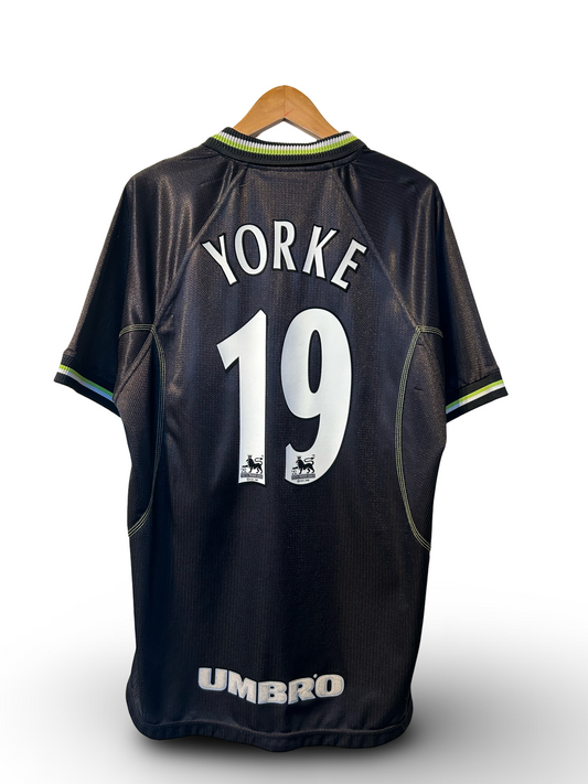 Manchester United 1998-99 Third Shirt, #19 Dwight Yorke - L