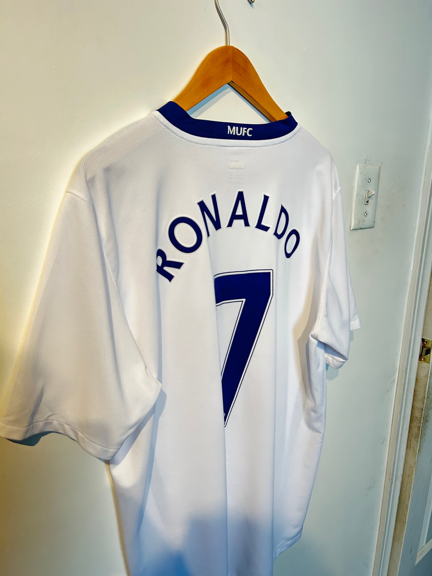 Manchester United 2008-10 Away Shirt - Ronaldo #7 - L
