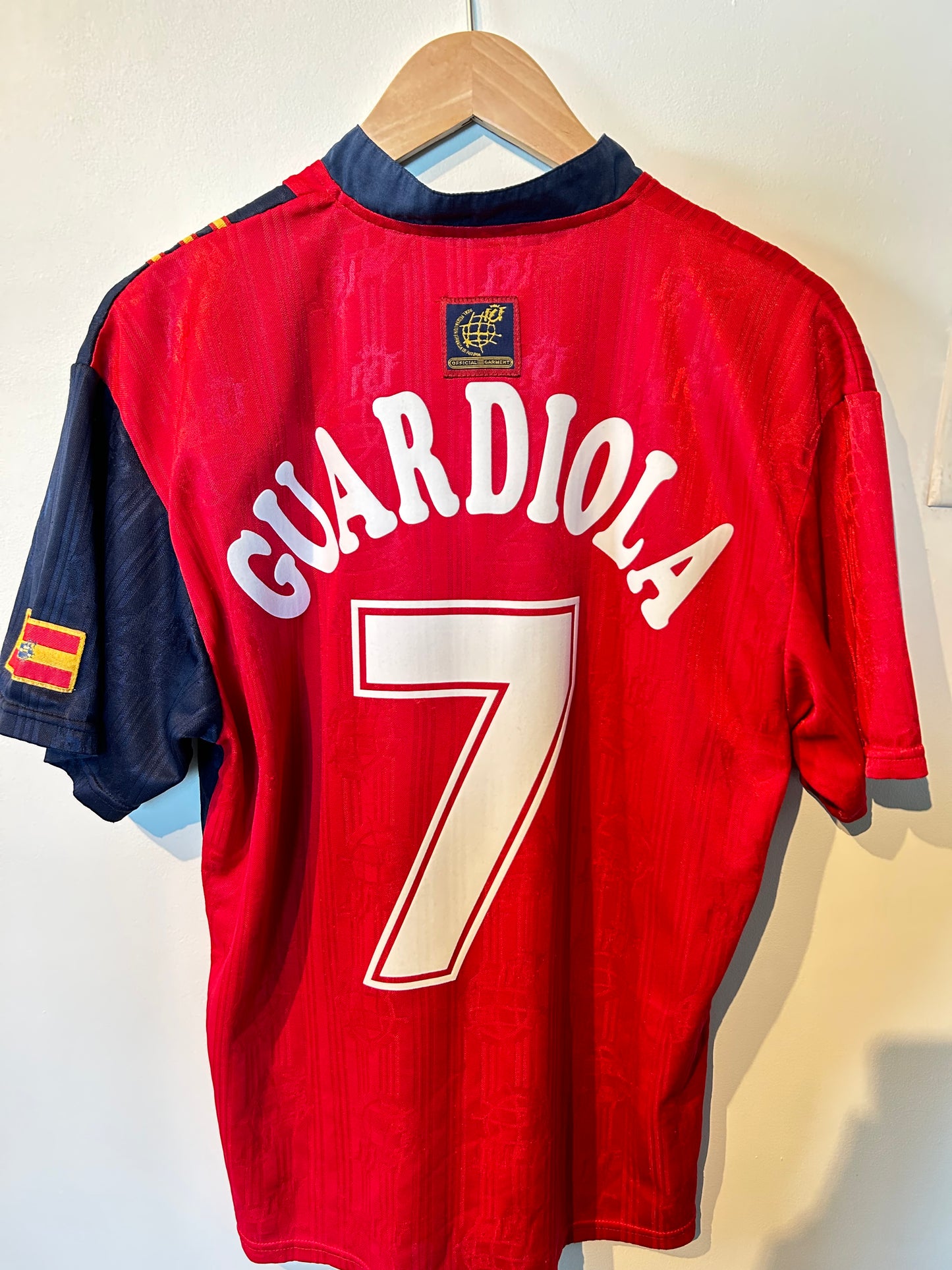 Spain 1996-98 Home Shirt - Guardiola #7 - M