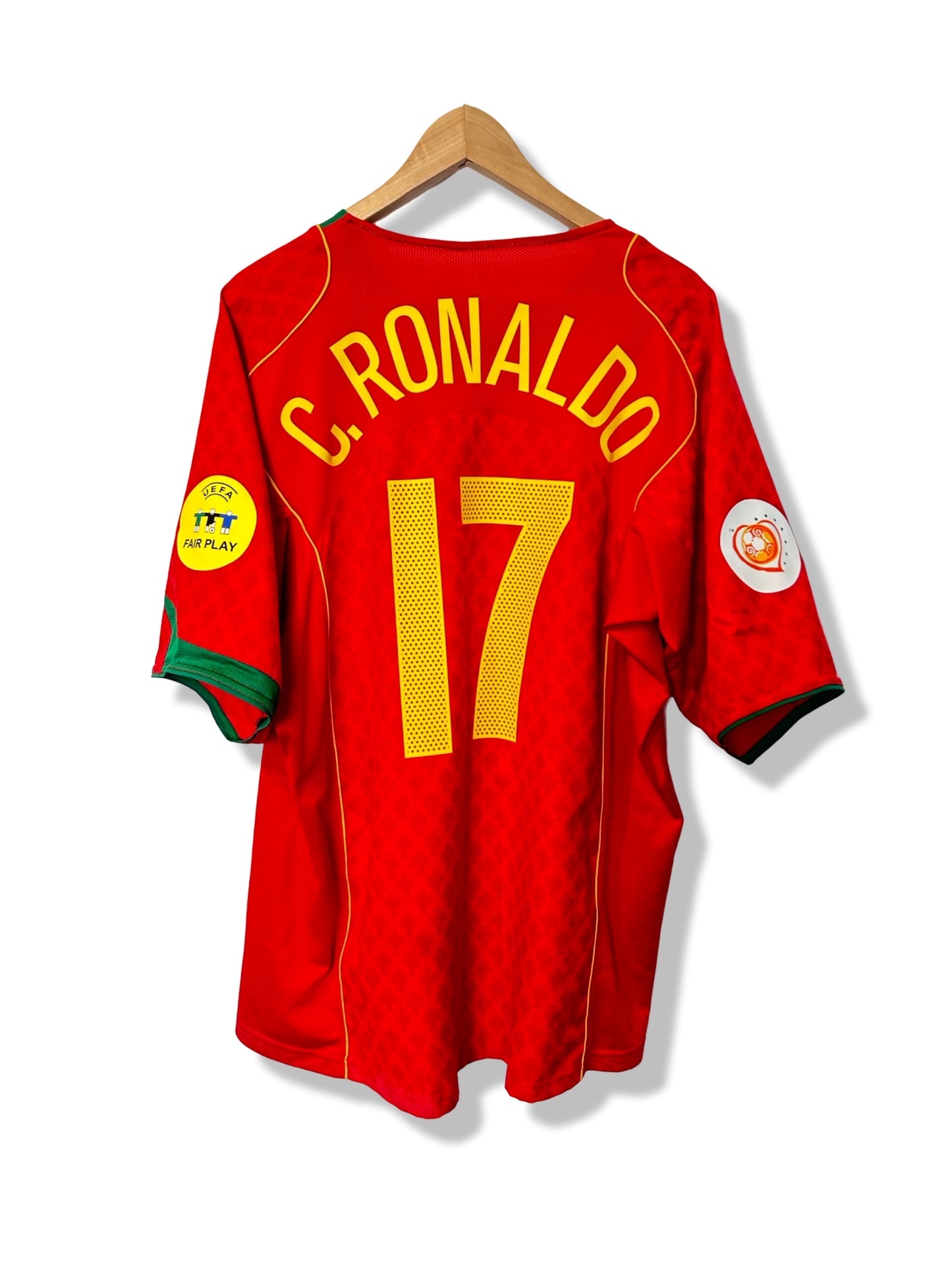 Portugal 2004-06 Home Shirt - C. Ronaldo #17 - XL