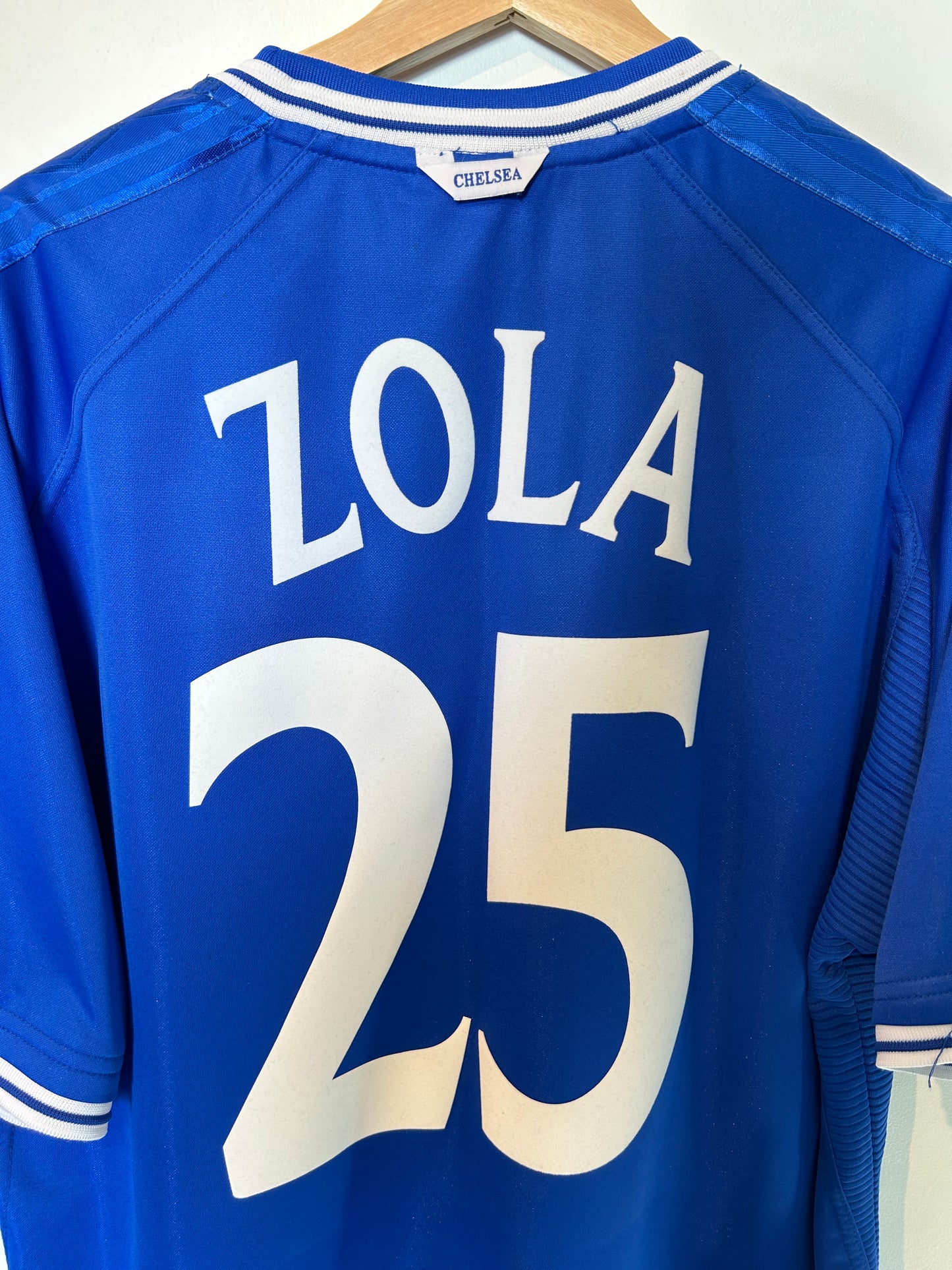 Chelsea 1999-01 Home Shirt - Zola #25 - XL