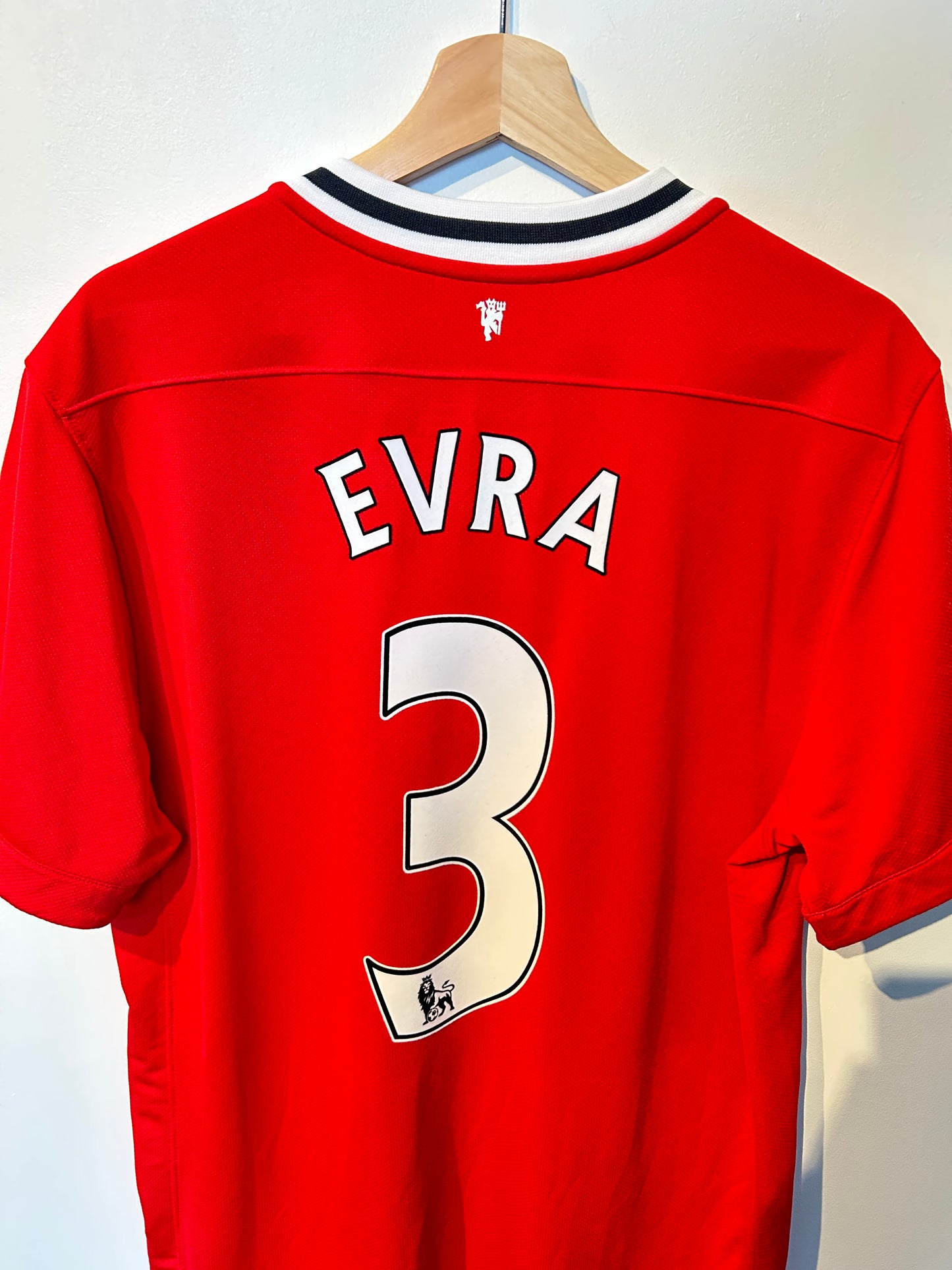 Manchester United 2011-12 Home Shirt - Evra #3 - L