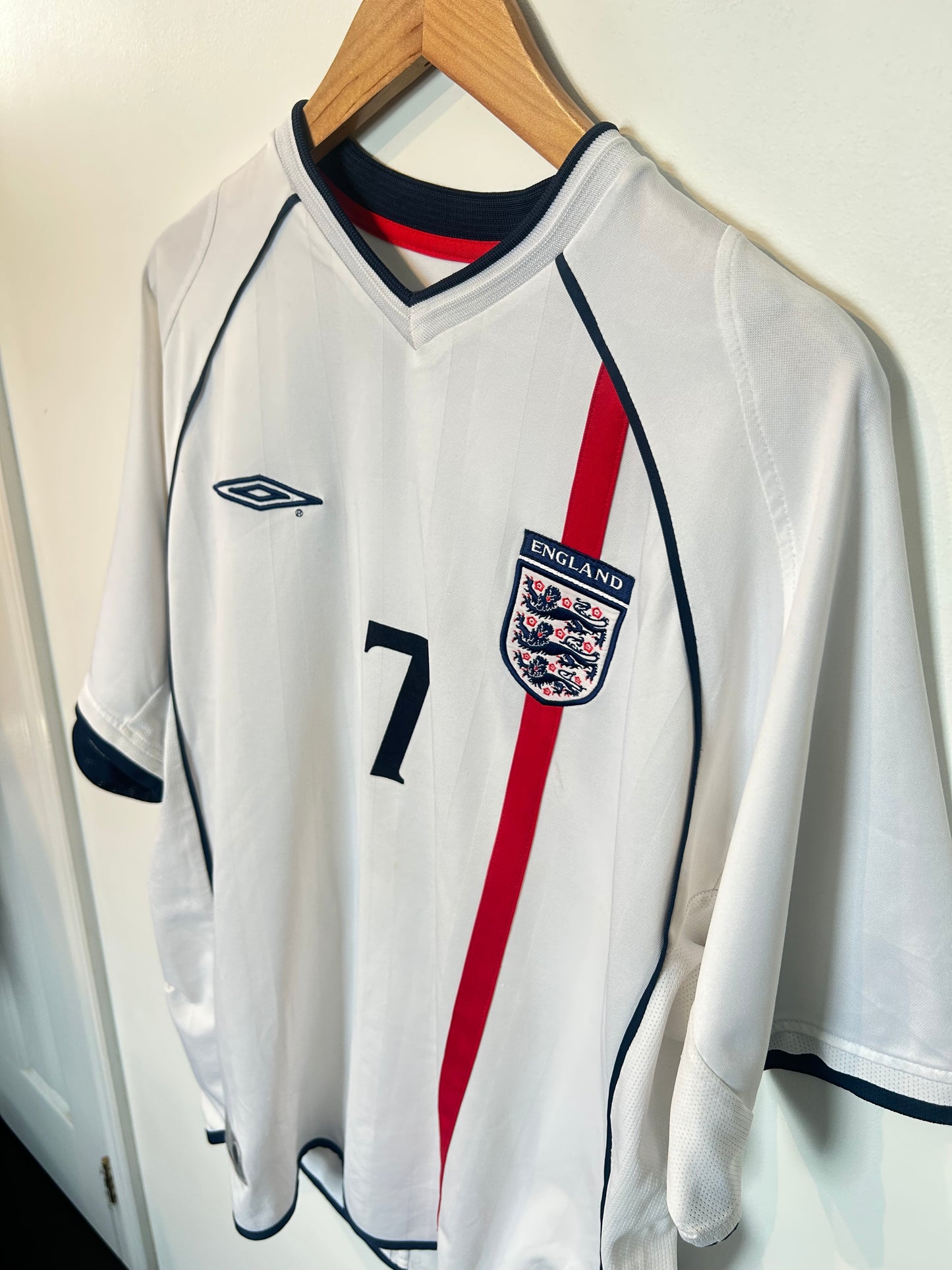 England 2001-03 Home Shirt - Beckham #7 - XL