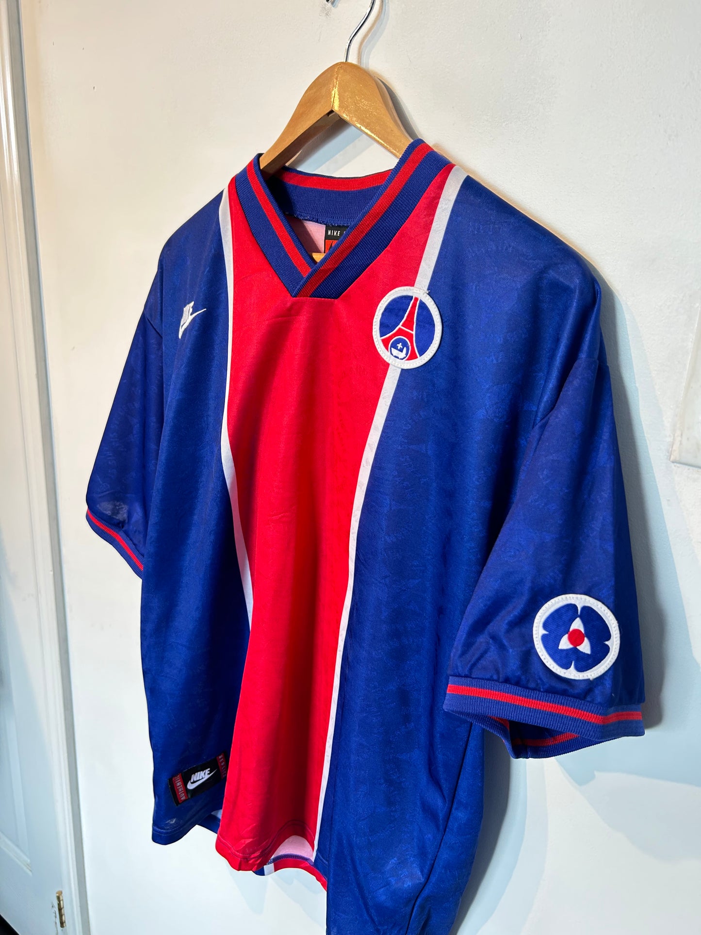 PSG 1995-96 Home Shirt - Djorkaeff #6 - L