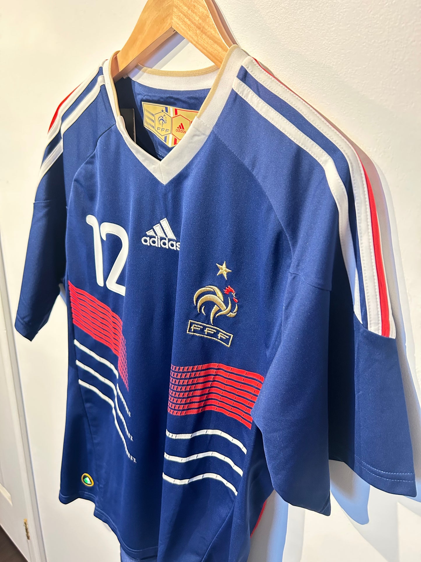 France 2009-10 Home Shirt BNWT - Henry #12 - M