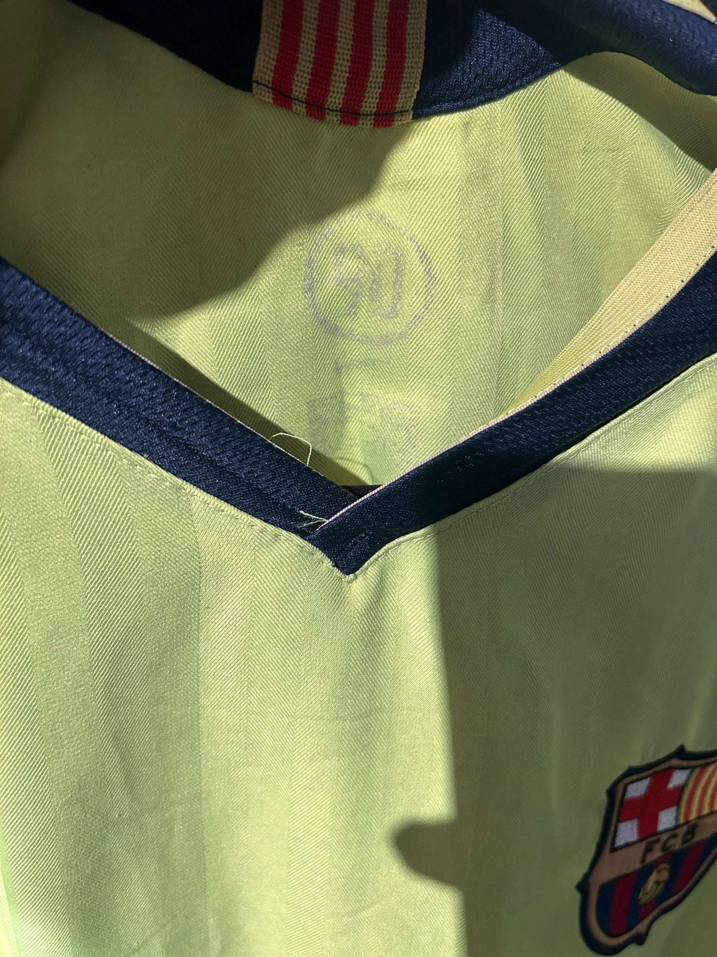 FC Barcelona 2005-06 Away Shirt - Messi $30 - S