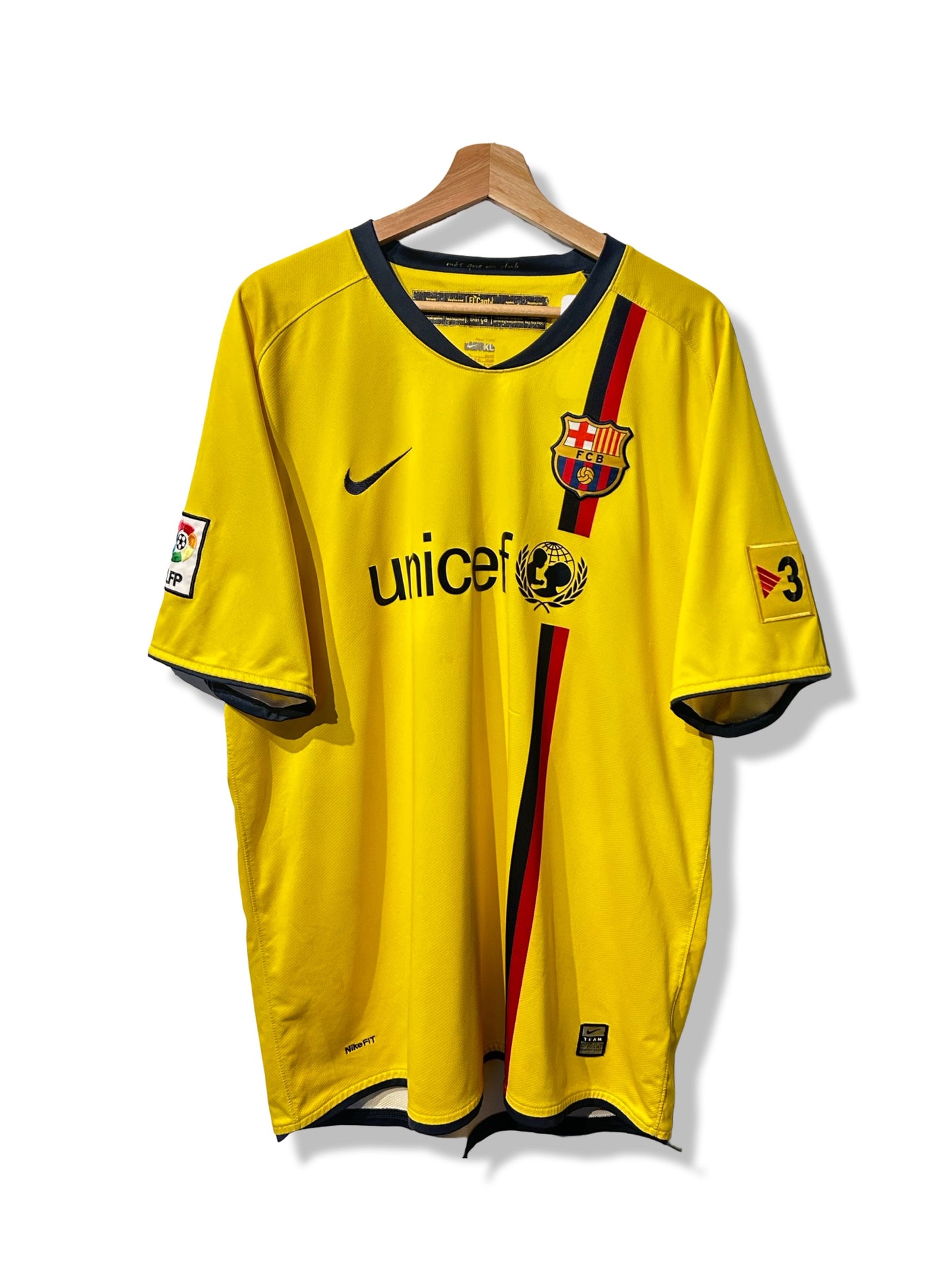 Barcelona 2008-09 Away Shirt - A.Iniesta #8 - XL