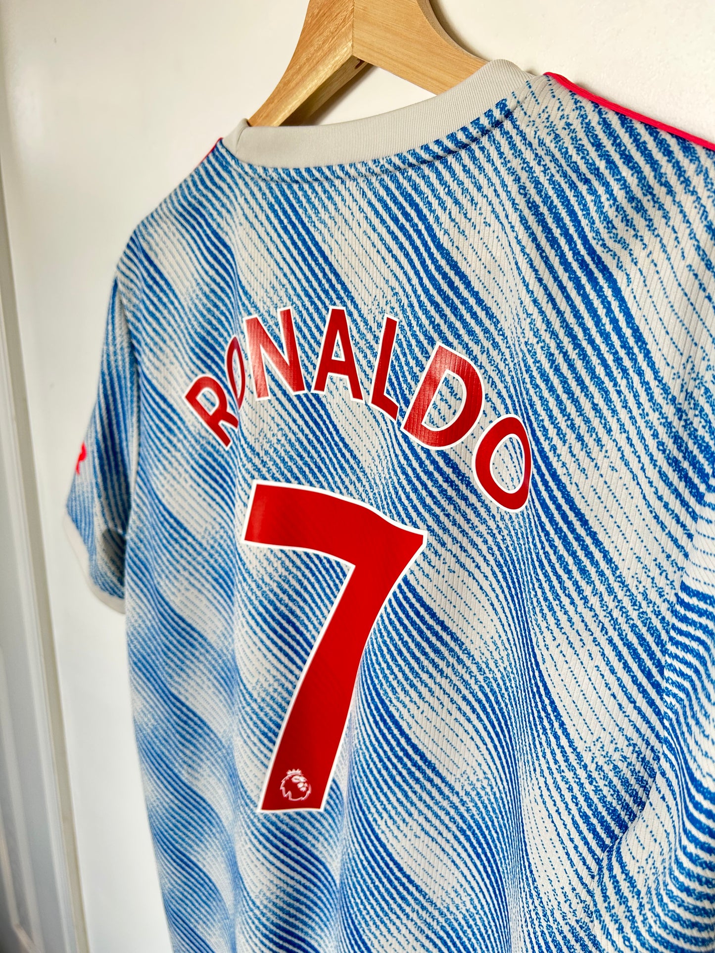 Manchester United 2021-22 Away Shirt - Ronaldo #7 - L